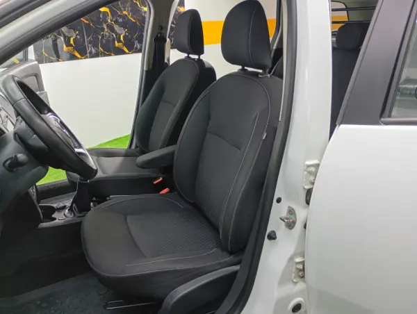 Dacia Logan MCV 0.9 TCe Comfort Bi-Fuel 12