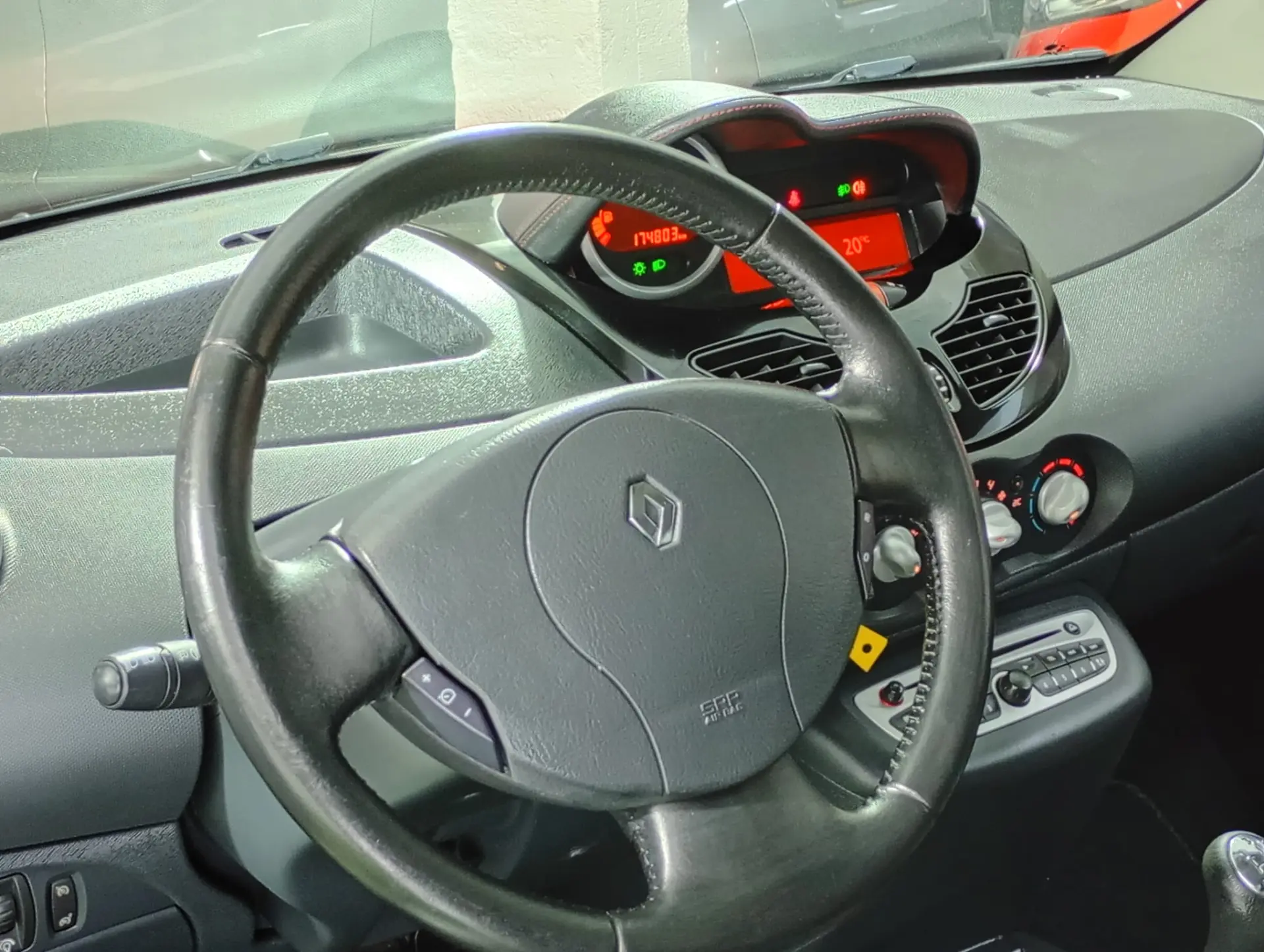 Renault Twingo 8