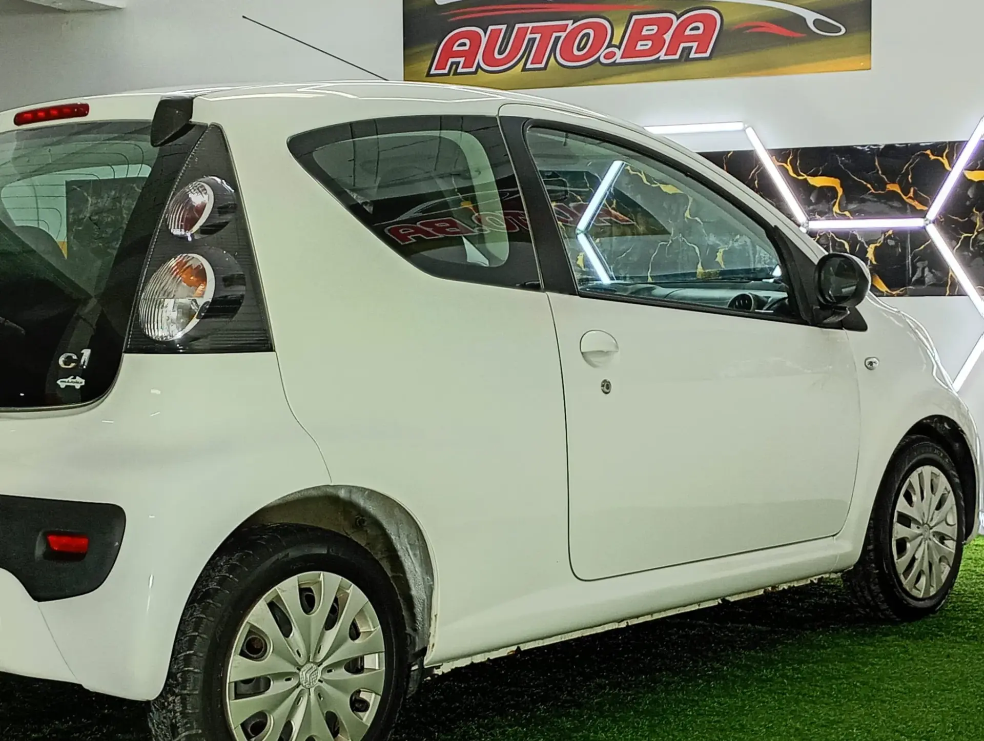 Citroen C1 1.0 Attraction 25