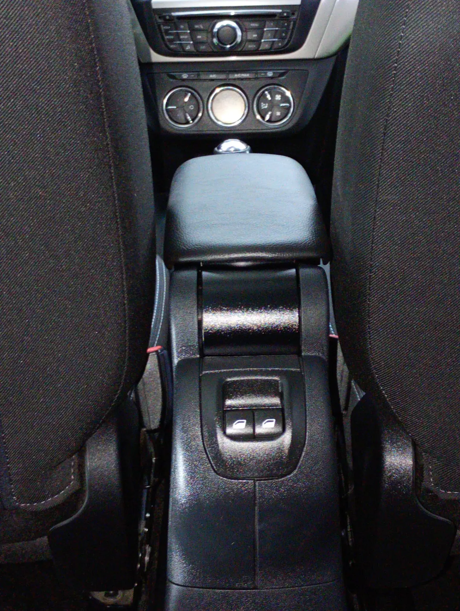 Citroen C-Elysée 1.6 BlueHDi Exclusive 19