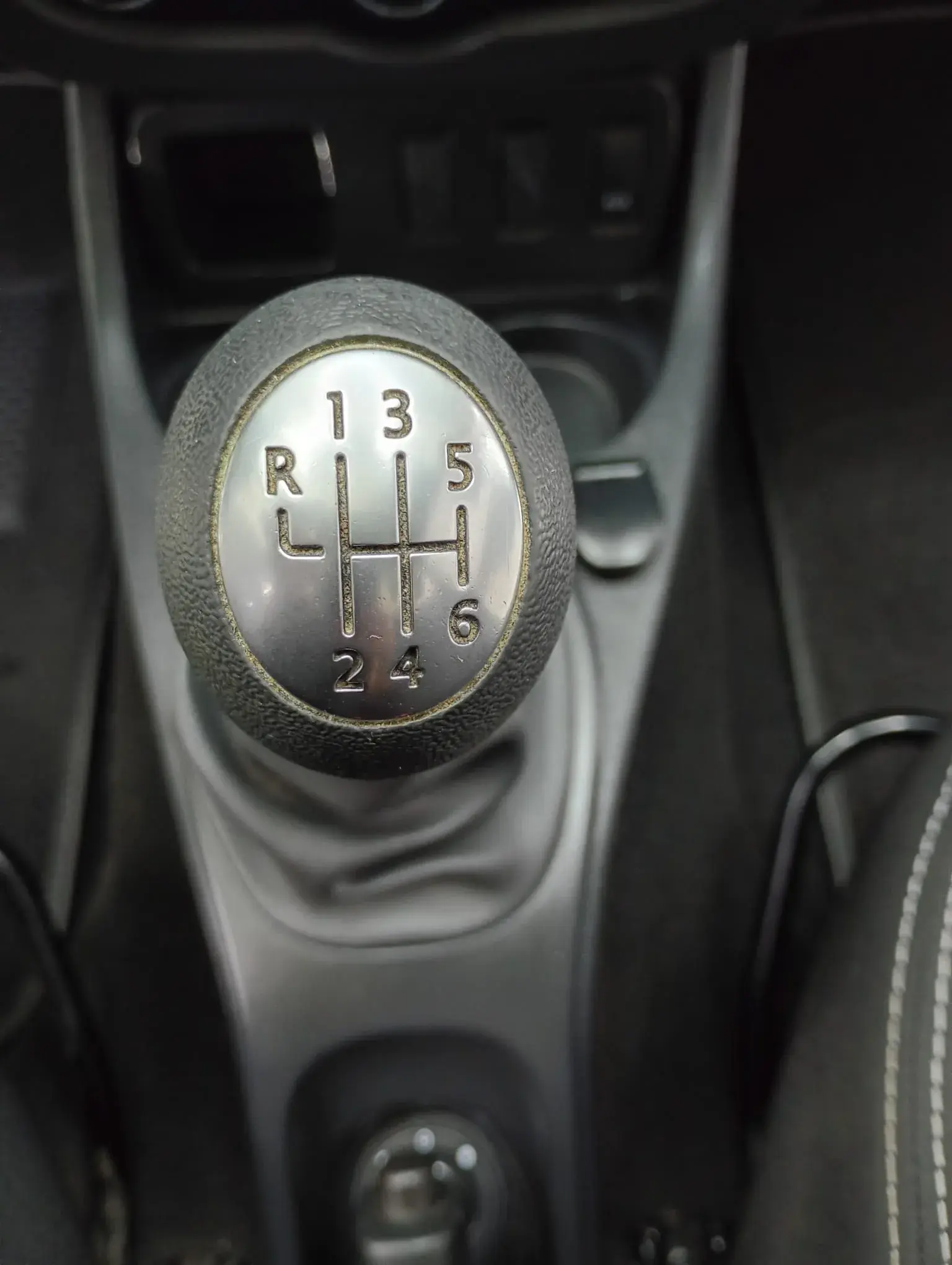 Dacia Duster 1.5 dCi SL Urban Explorer 10