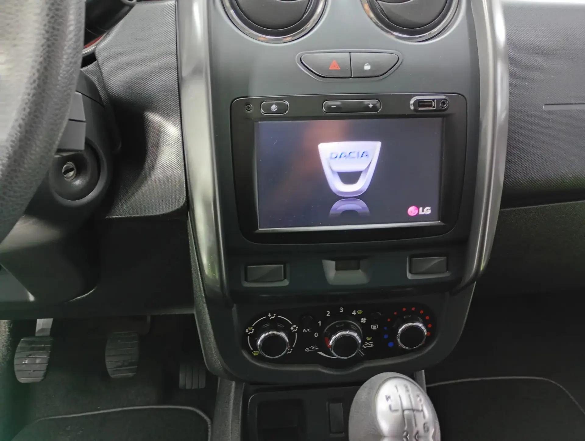 Dacia Duster 1.5 dCi SL Urban Explorer 13