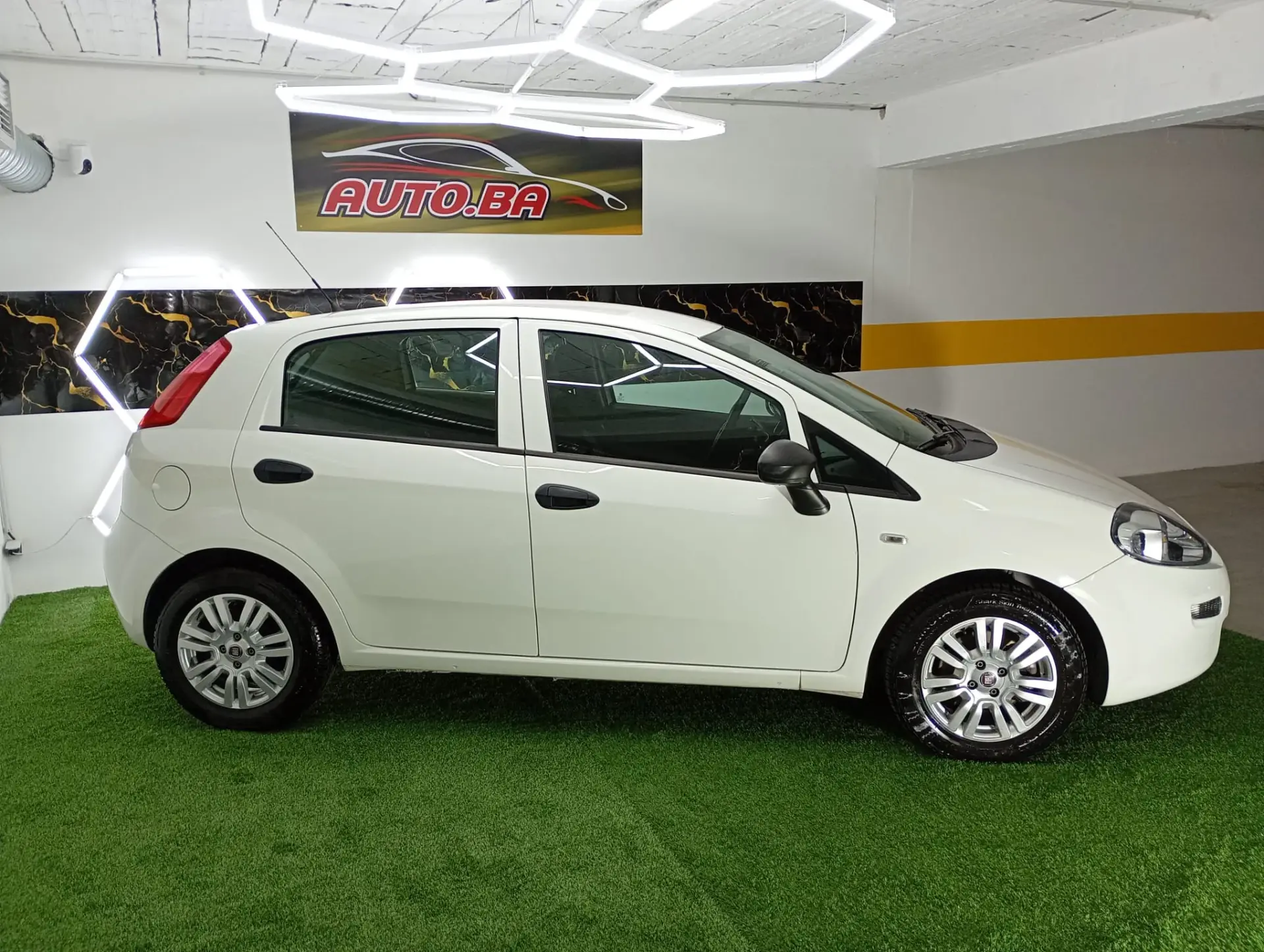 Fiat Punto 1.3 M-Jet Easy S&S 36