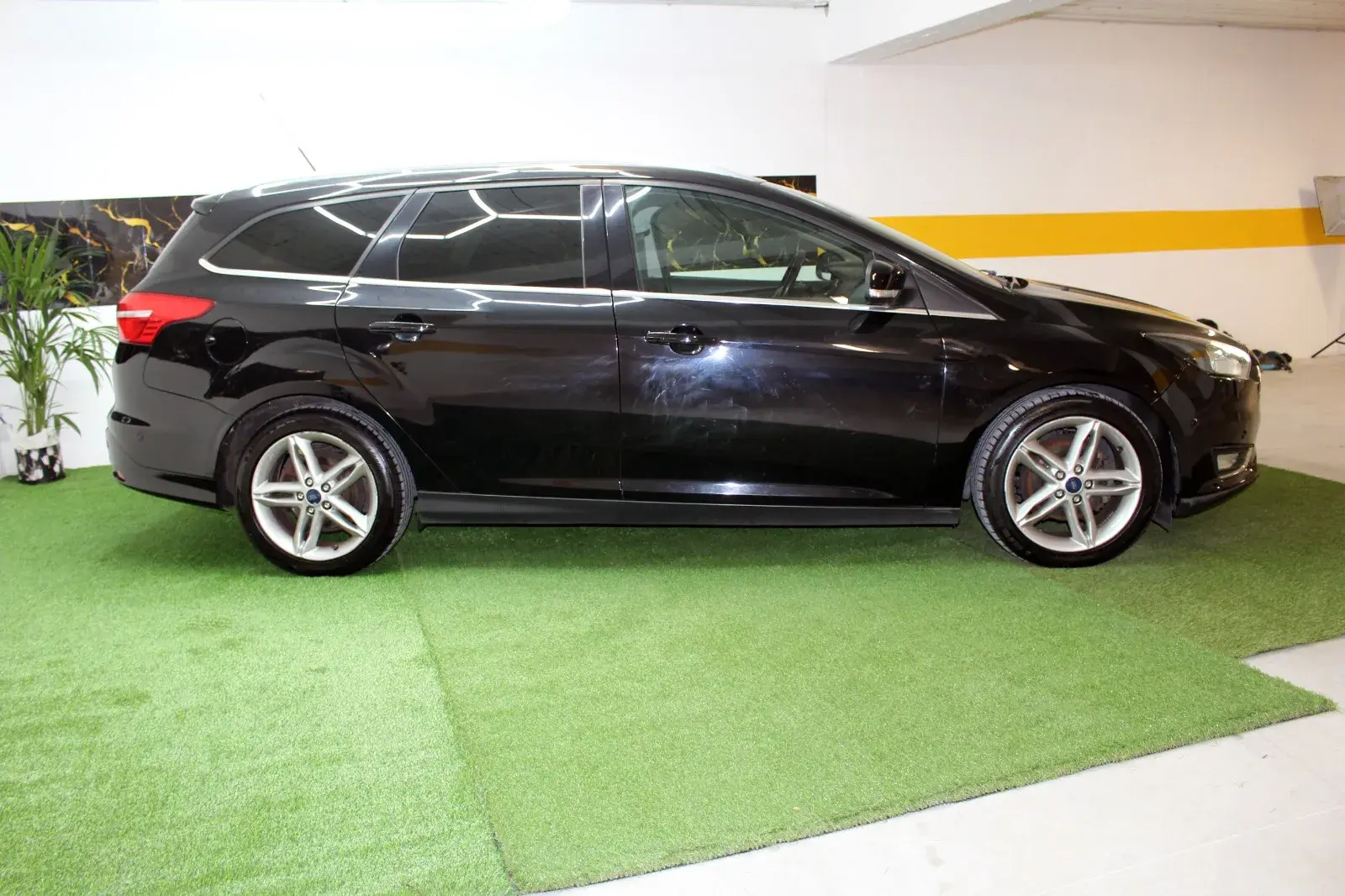 Ford Focus SW 1.5 TDCi Titanium 10