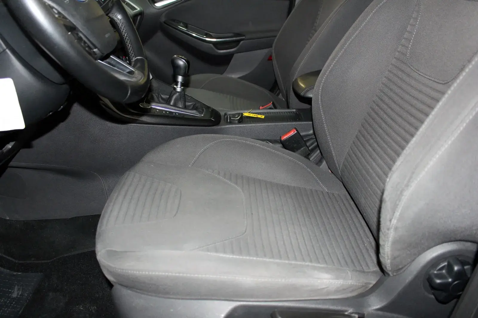 Ford Focus SW 1.5 TDCi Titanium 14