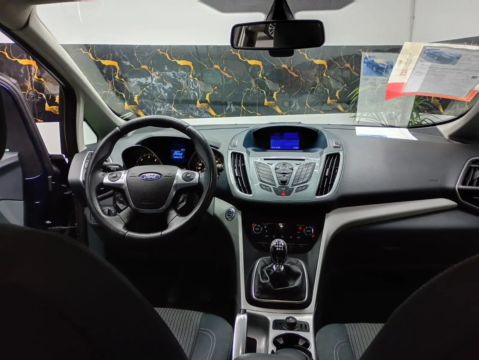 Ford Grand C-Max 1.6 TDCi Titanium S/S 9