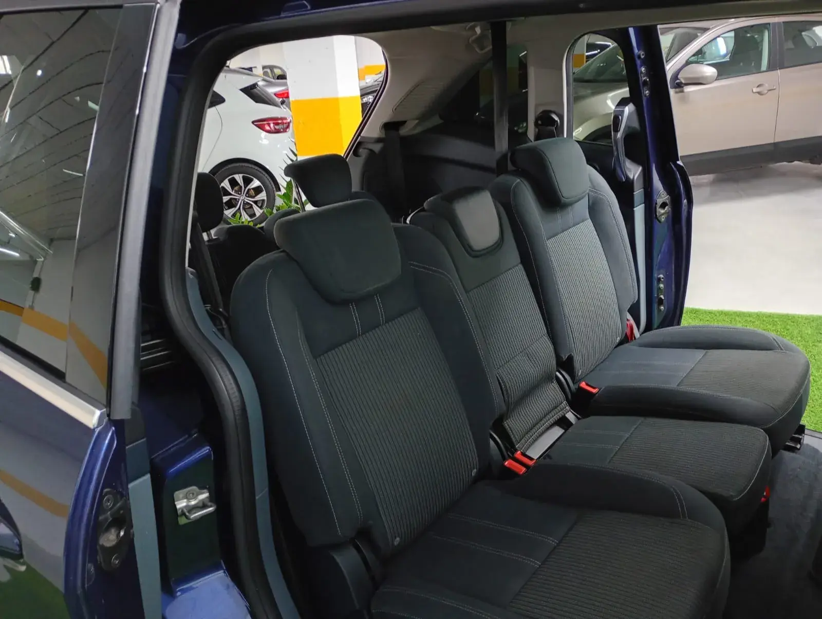 Ford Grand C-Max 1.6 TDCi Titanium S/S 16