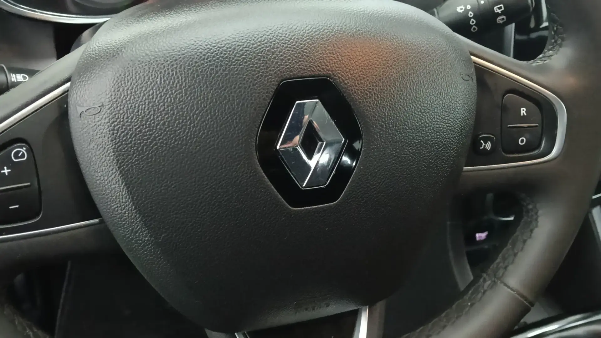 Renault Clio Sport Tourer 0.9 TCe Limited Edition 11
