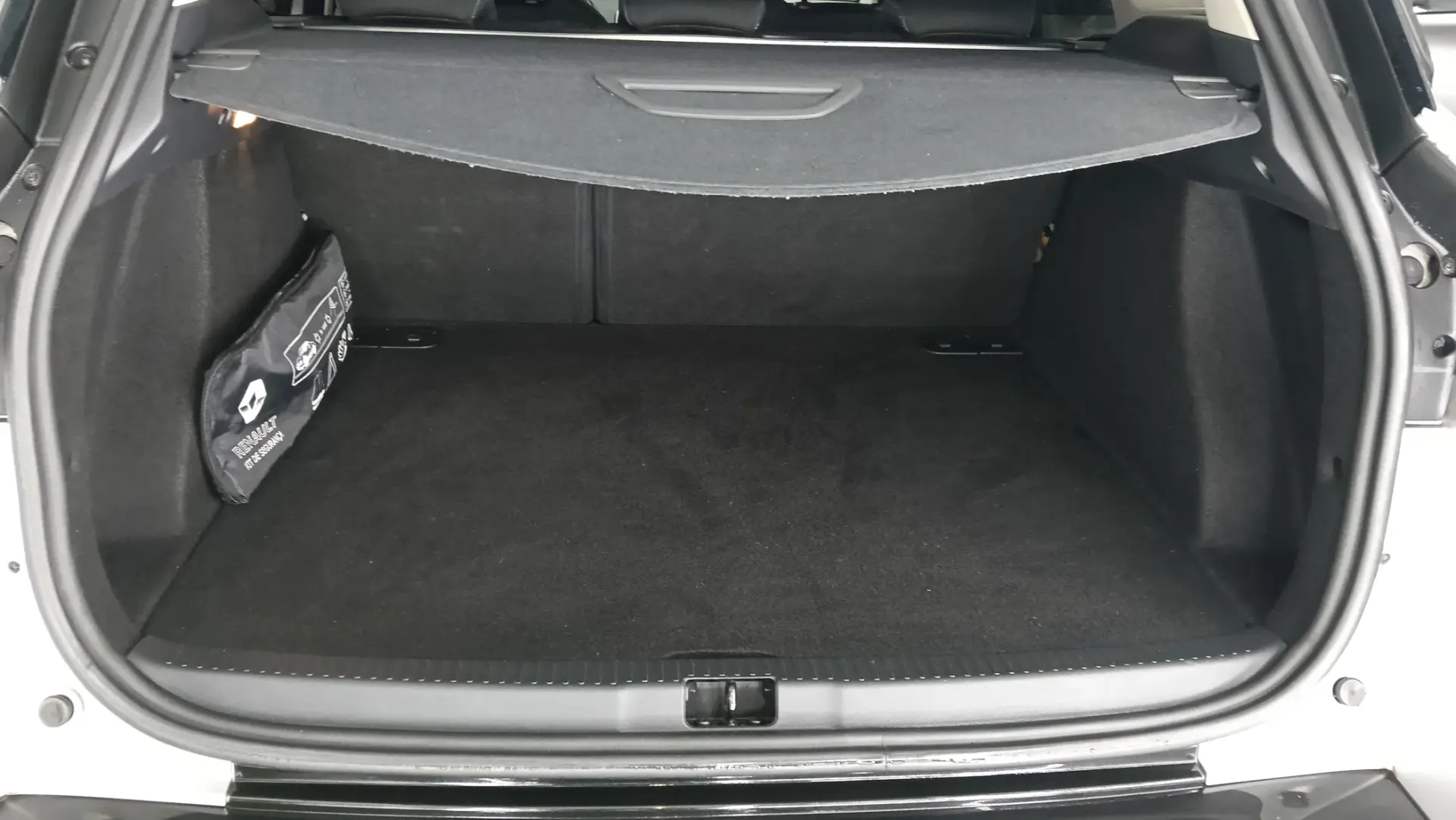 Renault Clio Sport Tourer 0.9 TCe Limited Edition 23