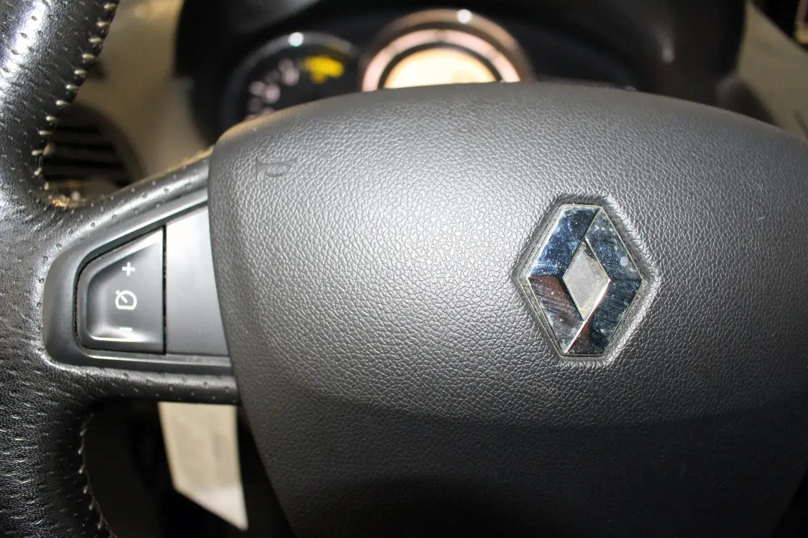 Renault Mégane 1.5 Blue dCi Bose Edition EDC 27
