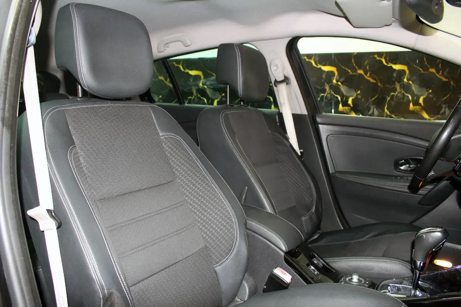 Renault Mégane 1.5 Blue dCi Bose Edition EDC 36