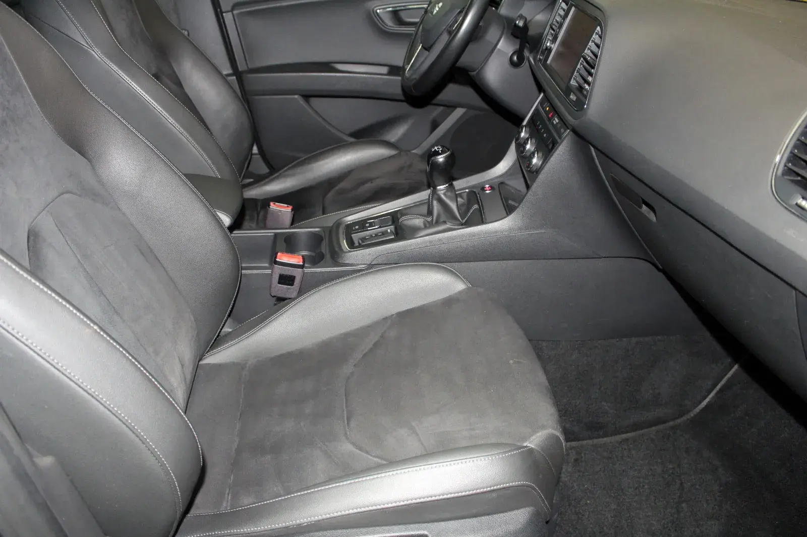 SEAT Leon ST 1.6 TDI Style S/S 28