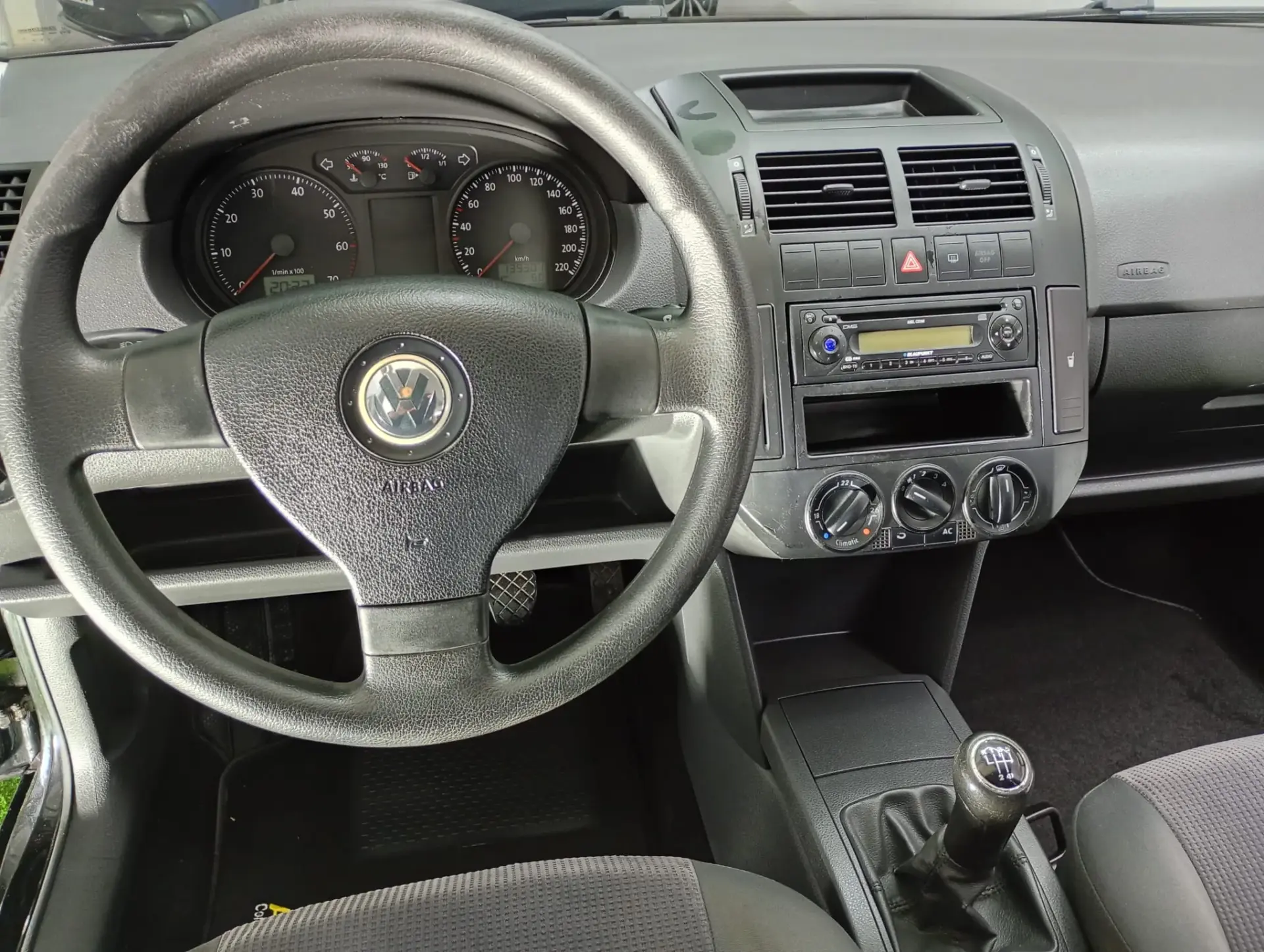 Volkswagen Polo 1.2 Highline 10