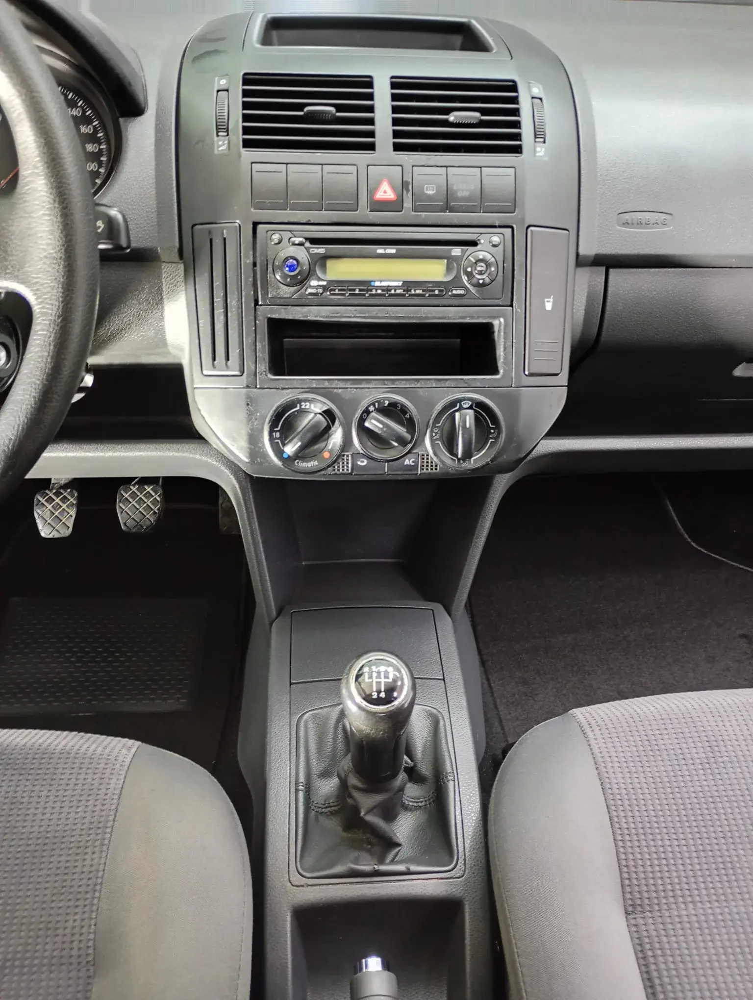 Volkswagen Polo 1.2 Highline 12