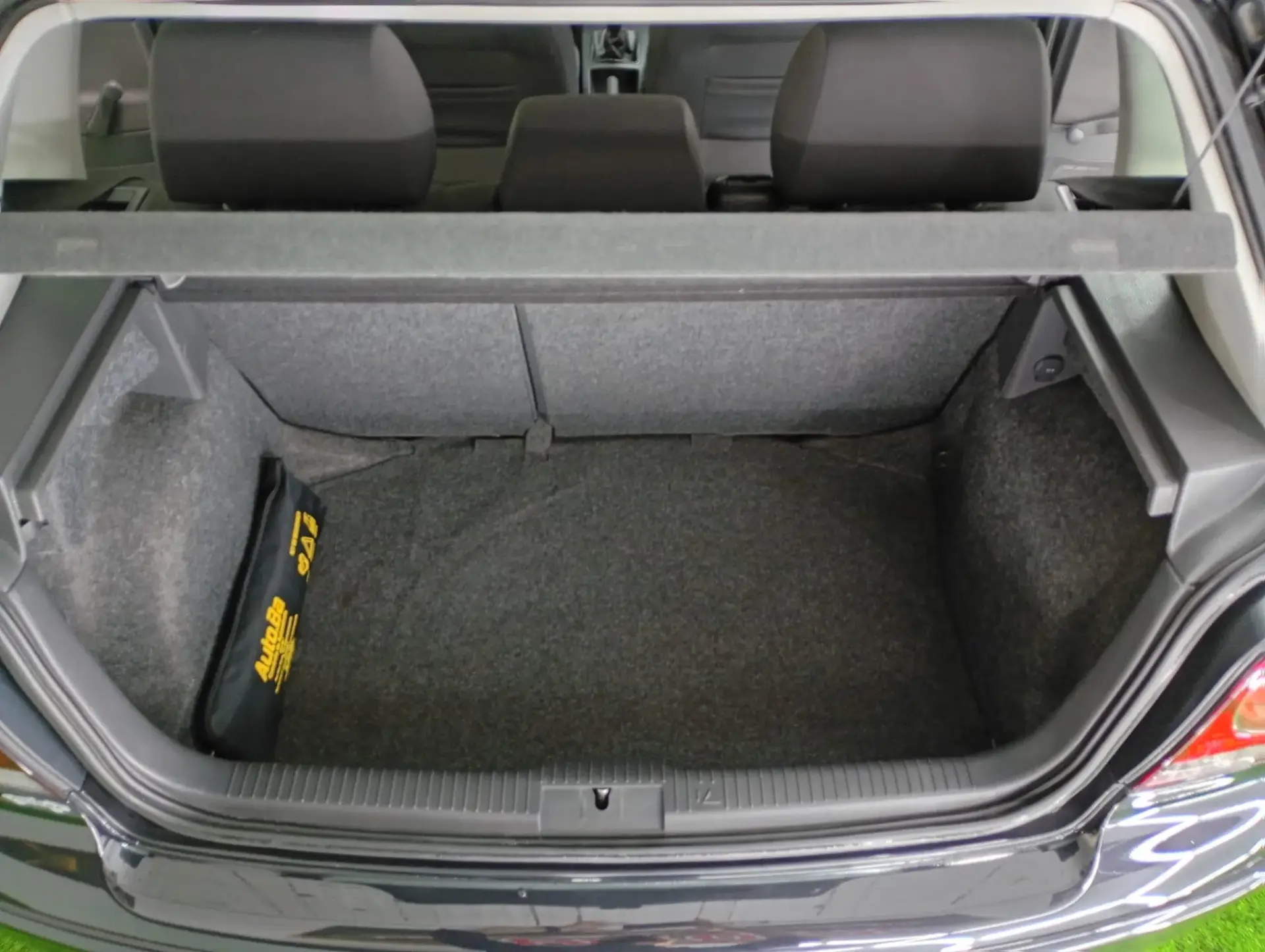 Volkswagen Polo 1.2 Highline 21