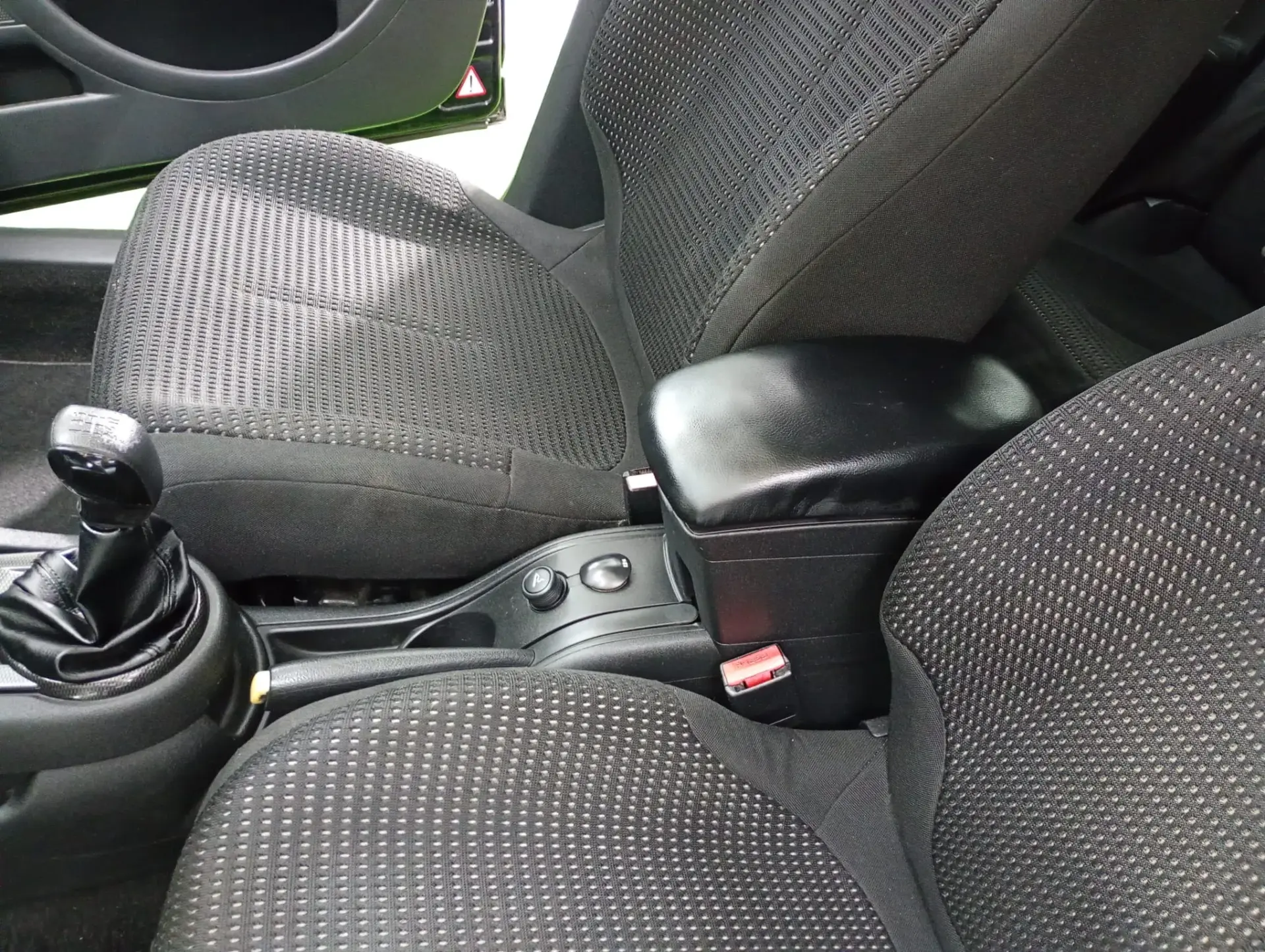 Citroen C4 1.6 HDi Exclusive 24