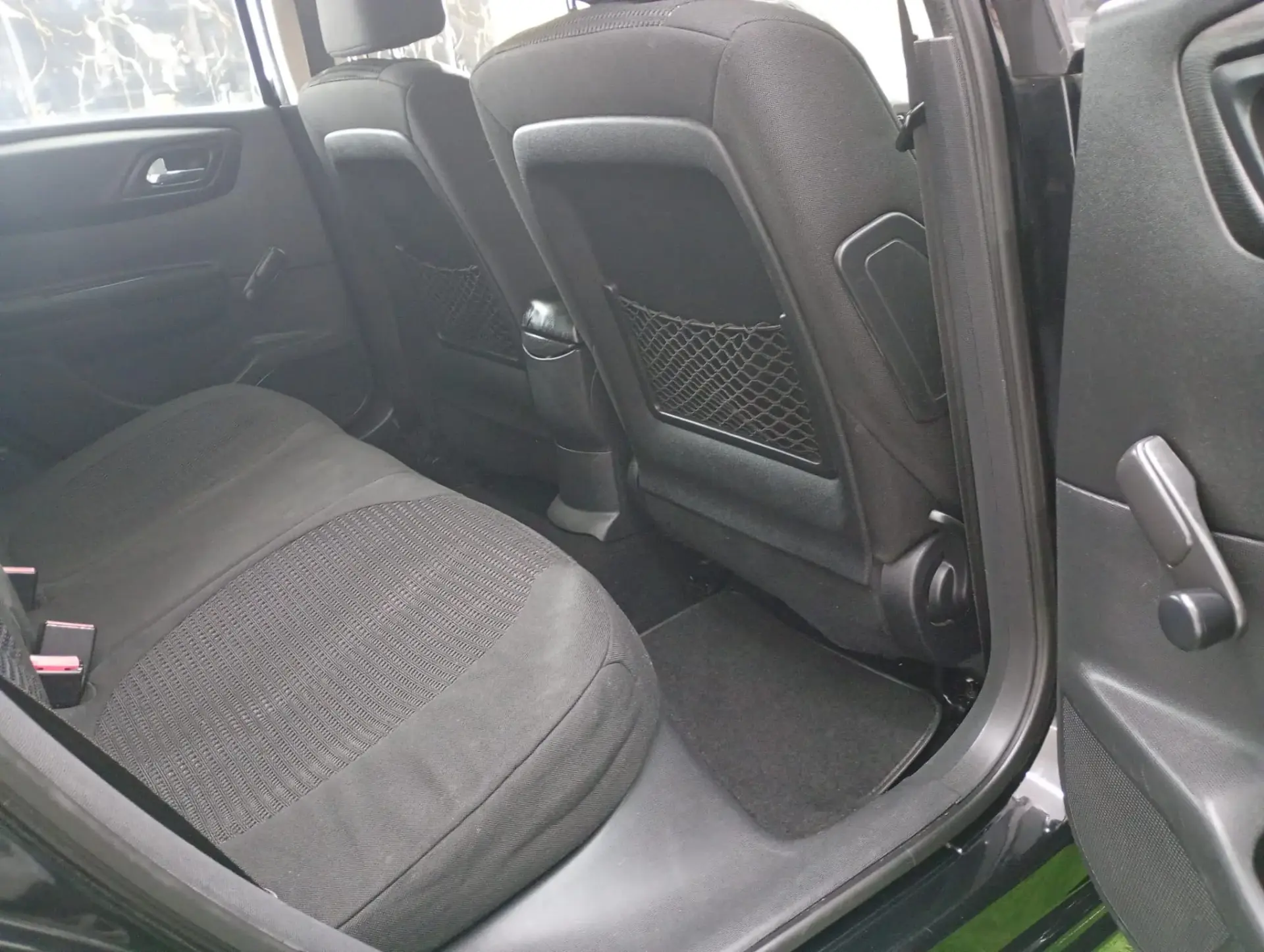 Citroen C4 1.6 HDi Exclusive 32