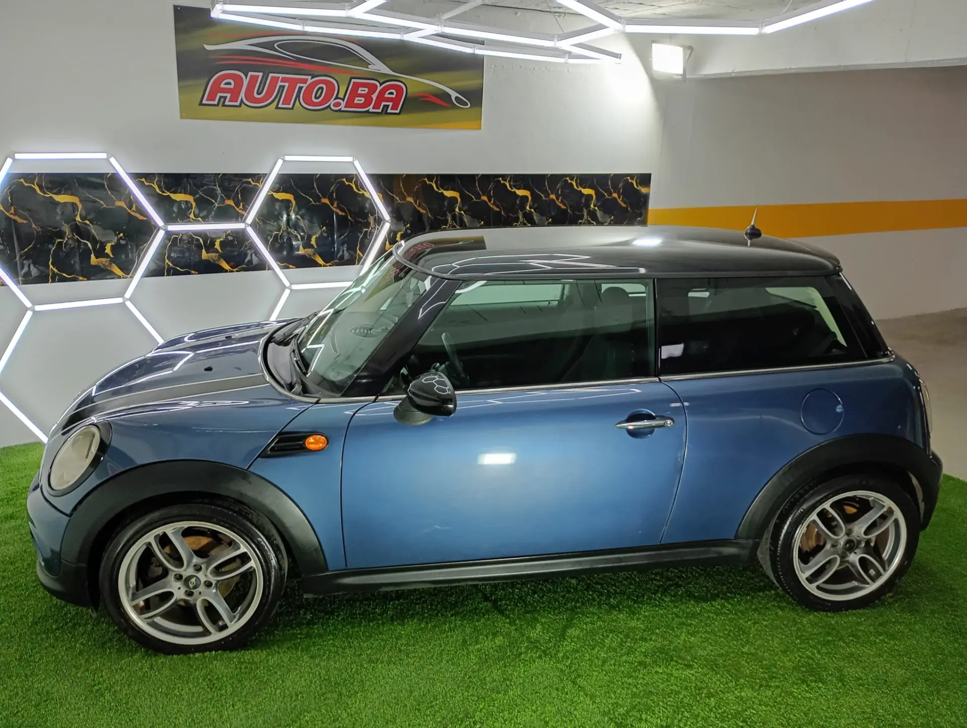 MINI 3 Portas Cooper D 37