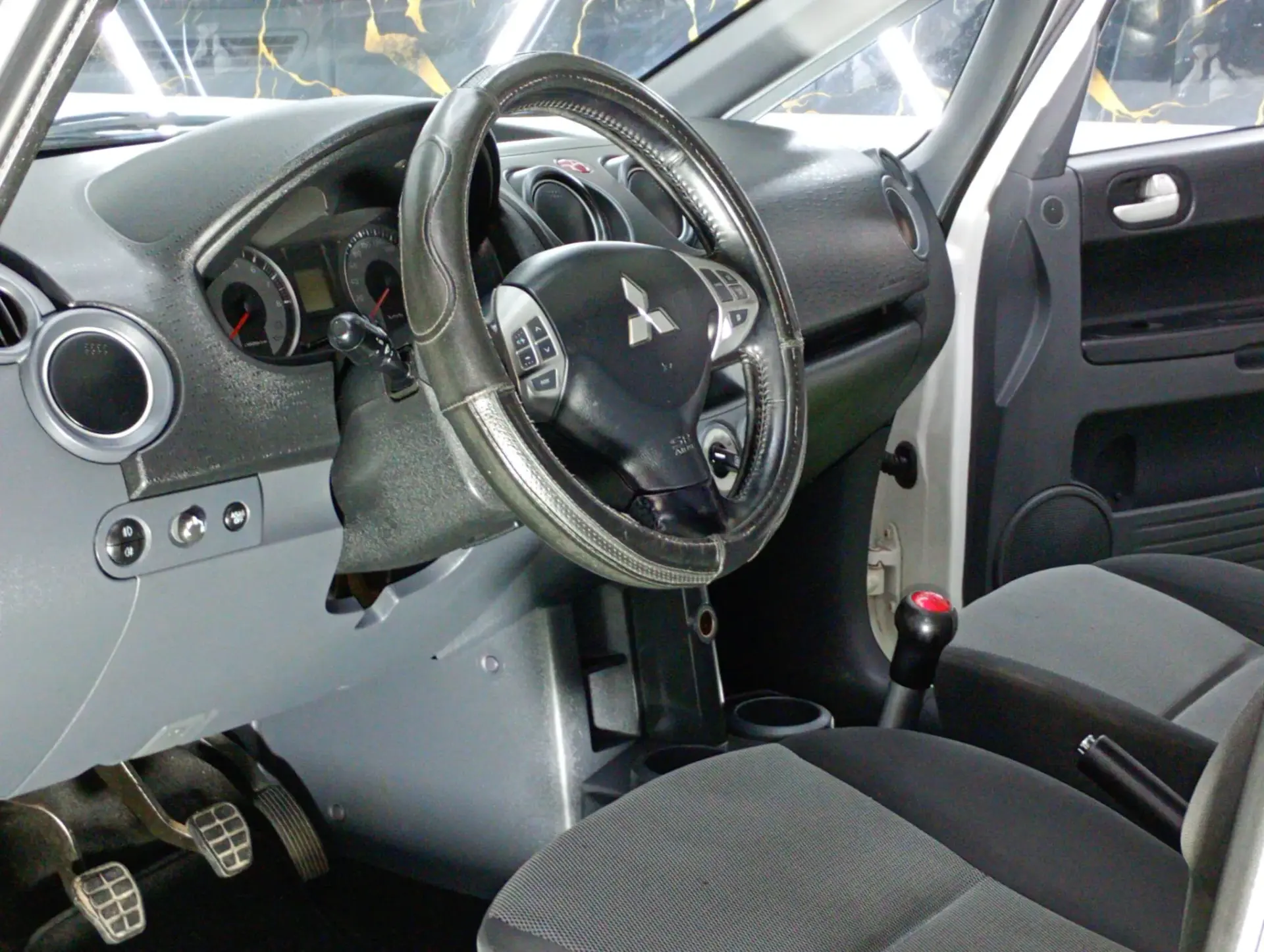 Mitsubishi Colt 1.3 Instyle 7