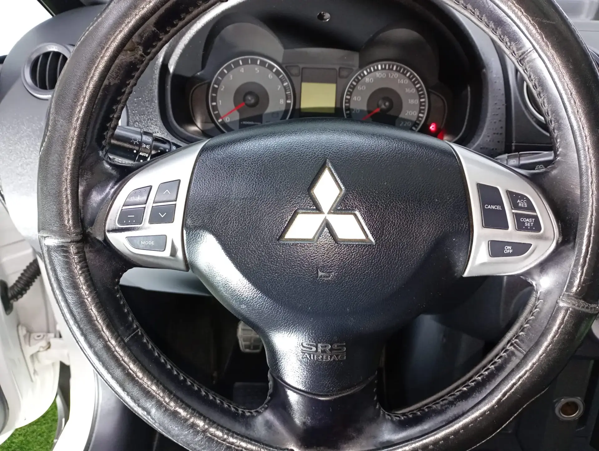 Mitsubishi Colt 1.3 Instyle 11