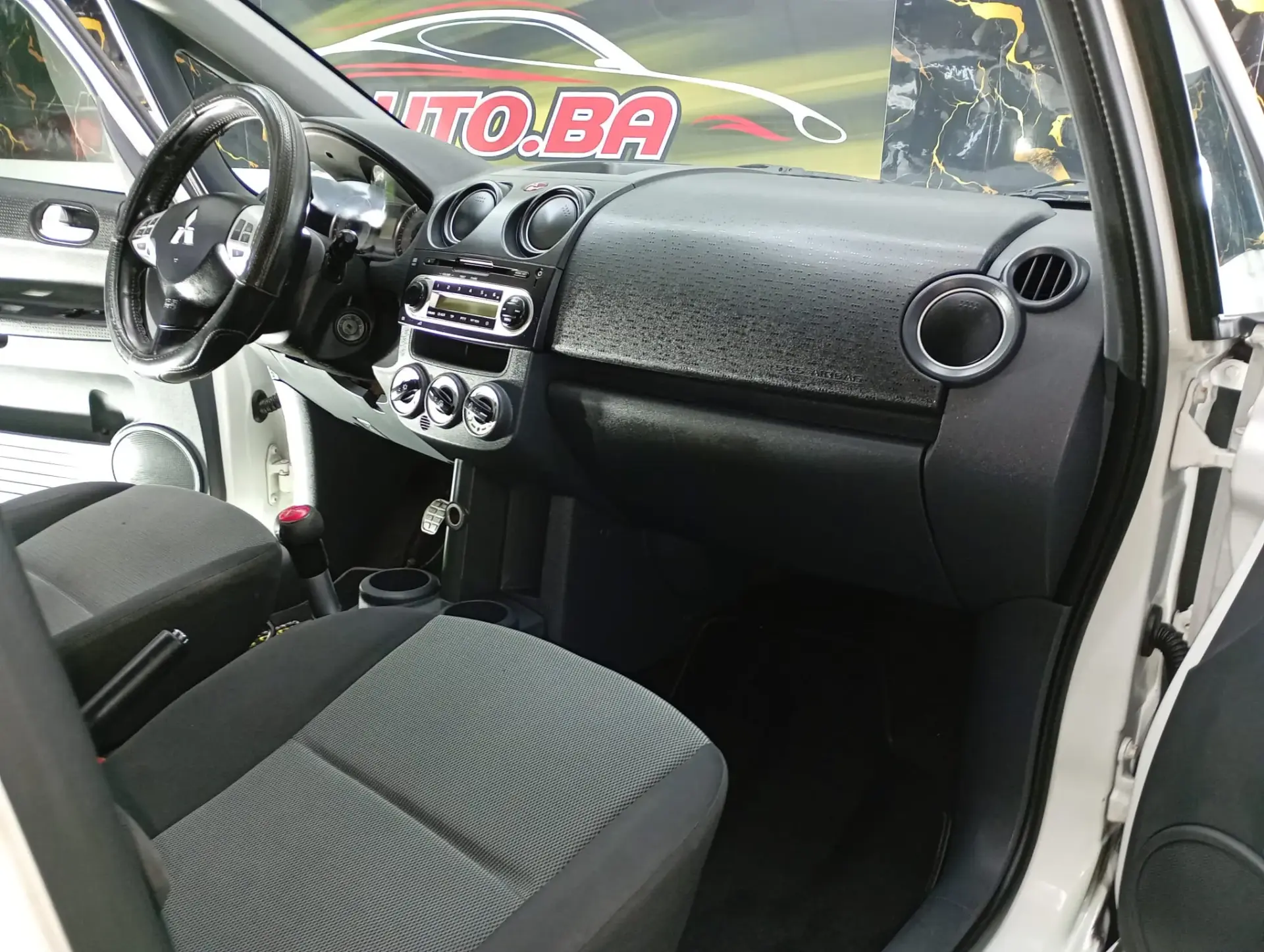 Mitsubishi Colt 1.3 Instyle 15