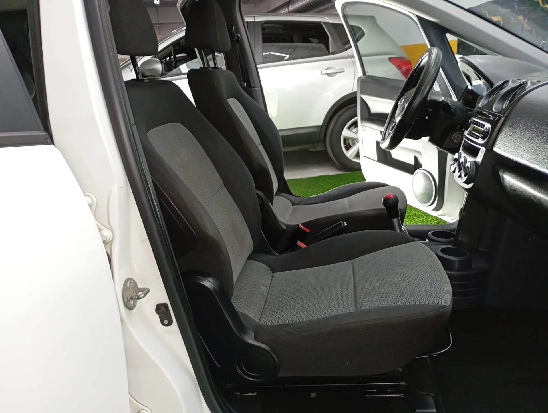 Mitsubishi Colt 1.3 Instyle 16