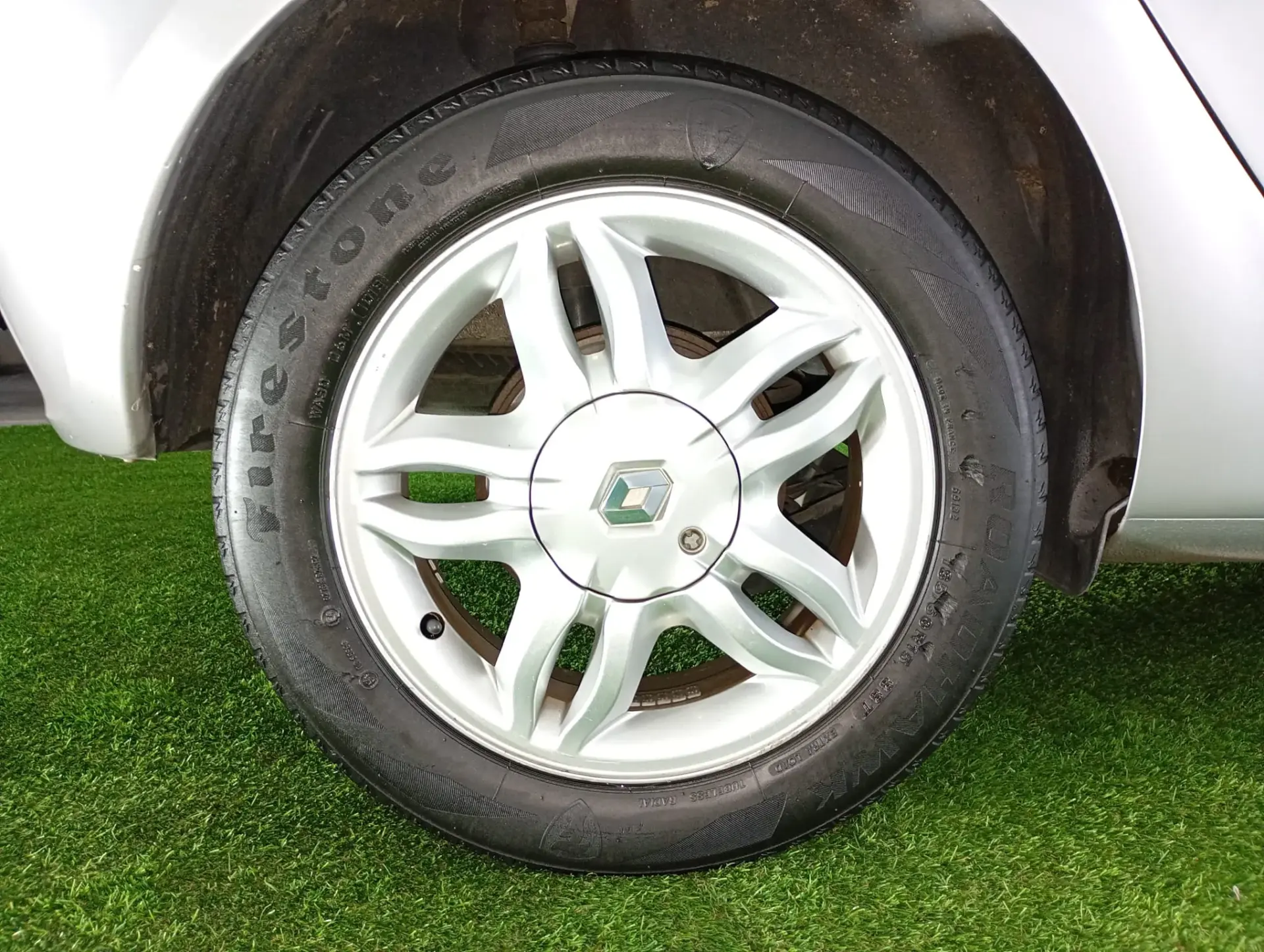Renault Clio 1.2 16V Dynamique 11