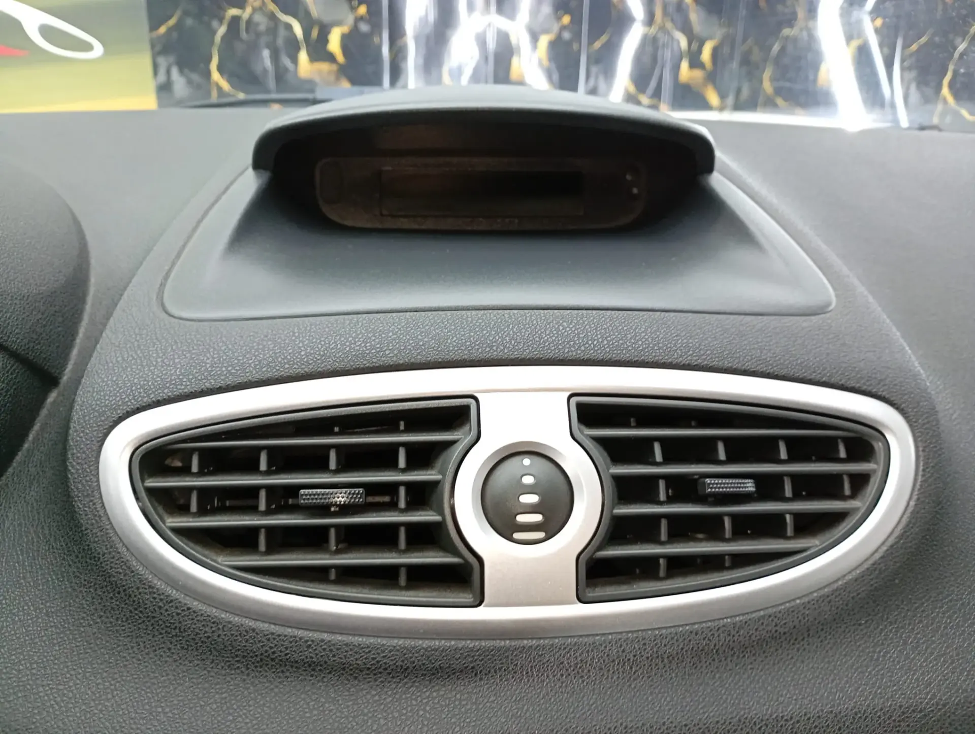 Renault Clio 1.2 16V Dynamique 21