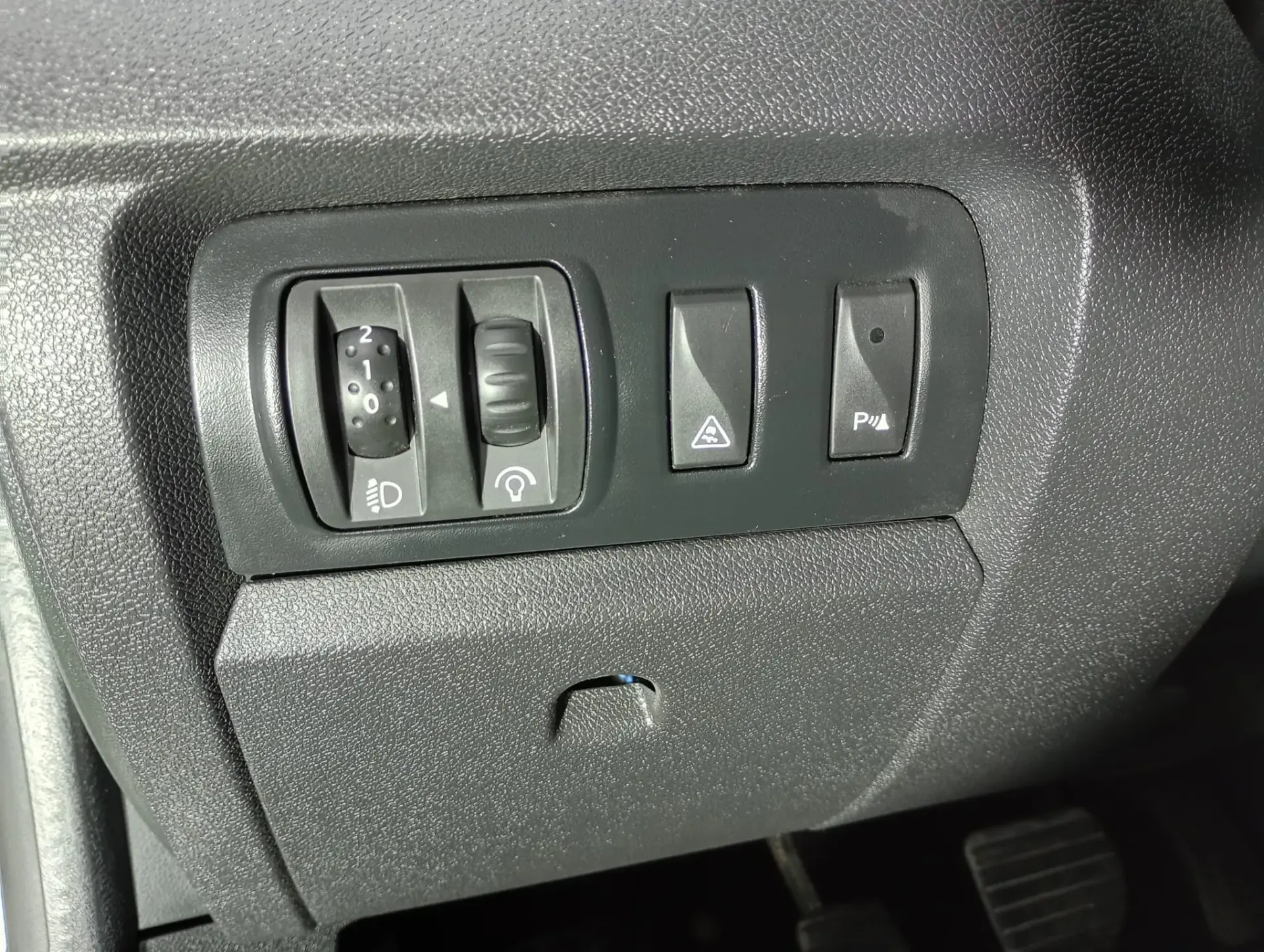 Renault Fluence 1.5 dCi Exclusive 9