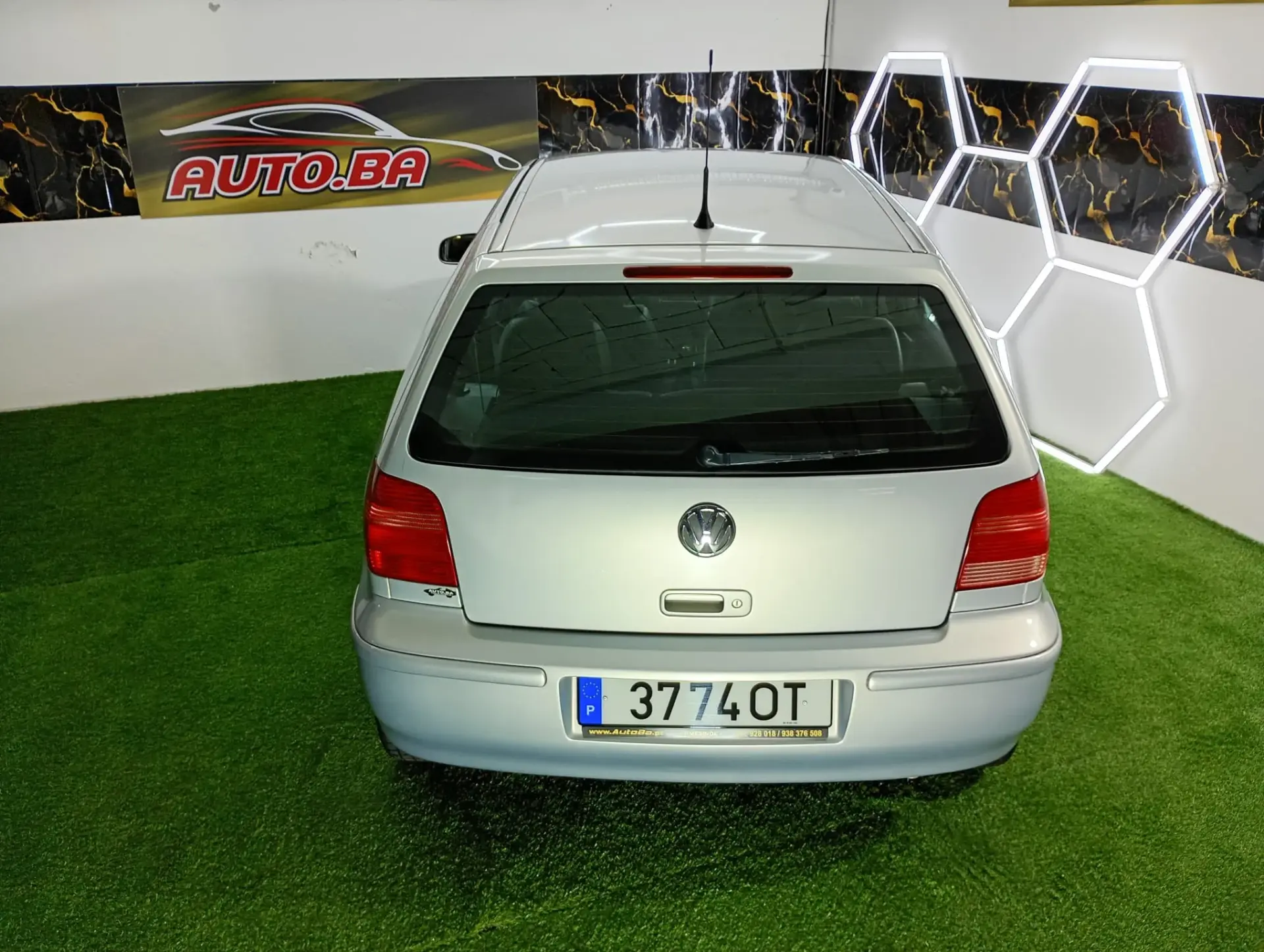 Volkswagen Polo 1.4 TDi Confortline ABS 29