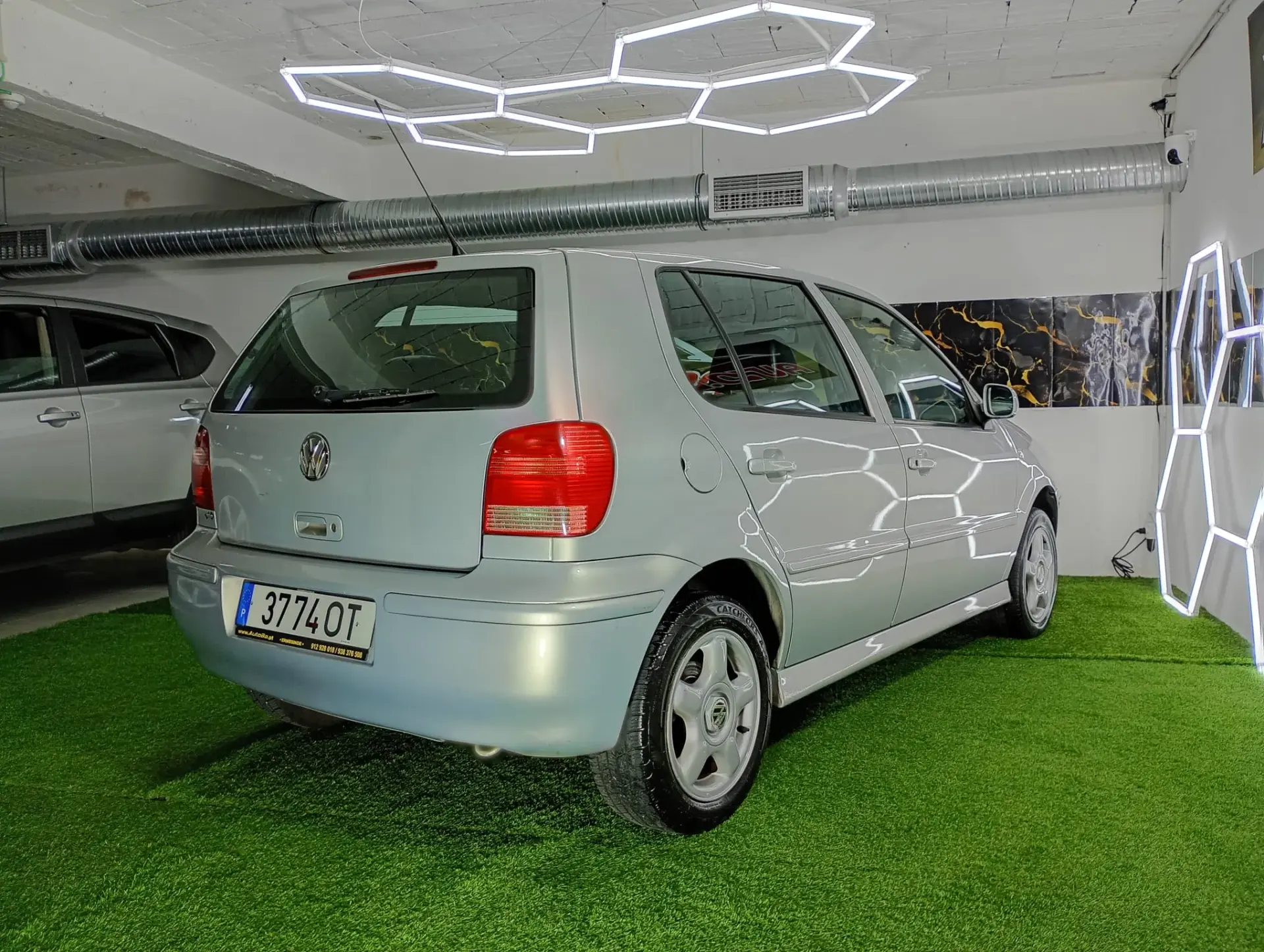 Volkswagen Polo 1.4 TDi Confortline ABS 33