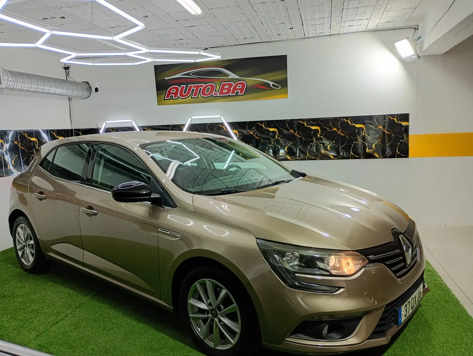 Renault Mégane 1.5 dCi Limited SS 9