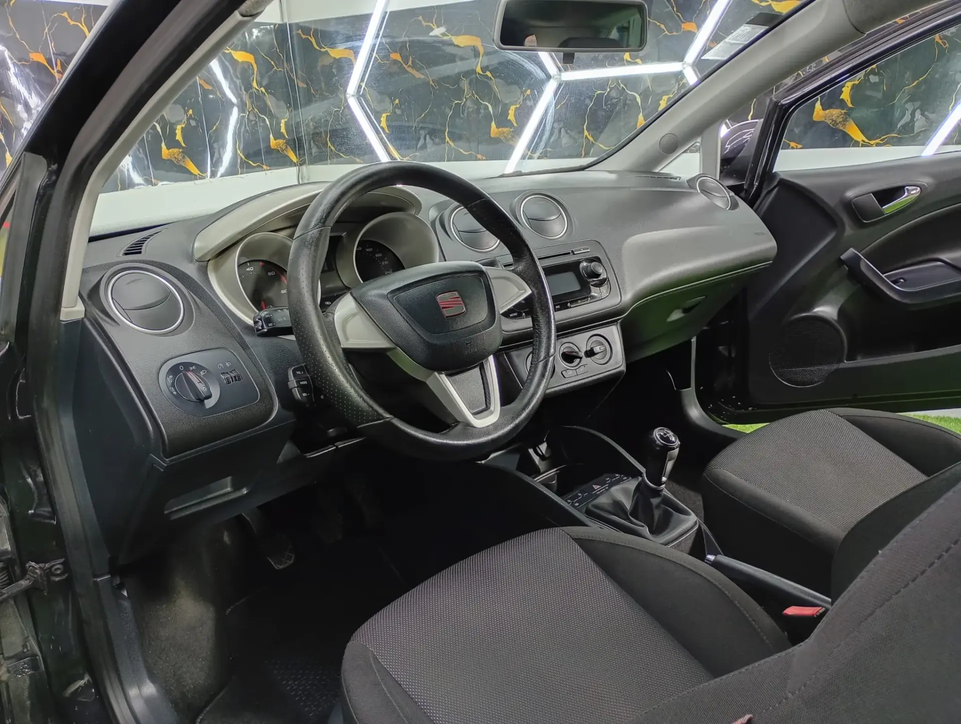 SEAT Ibiza 1.4 TDI Sport 17