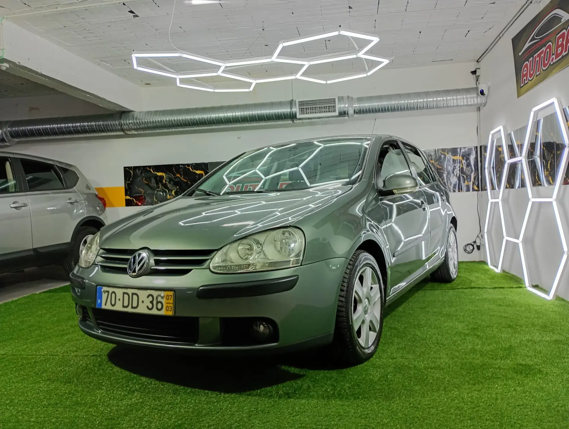 Volkswagen Golf 1.9 TDi 6V Confortline 2