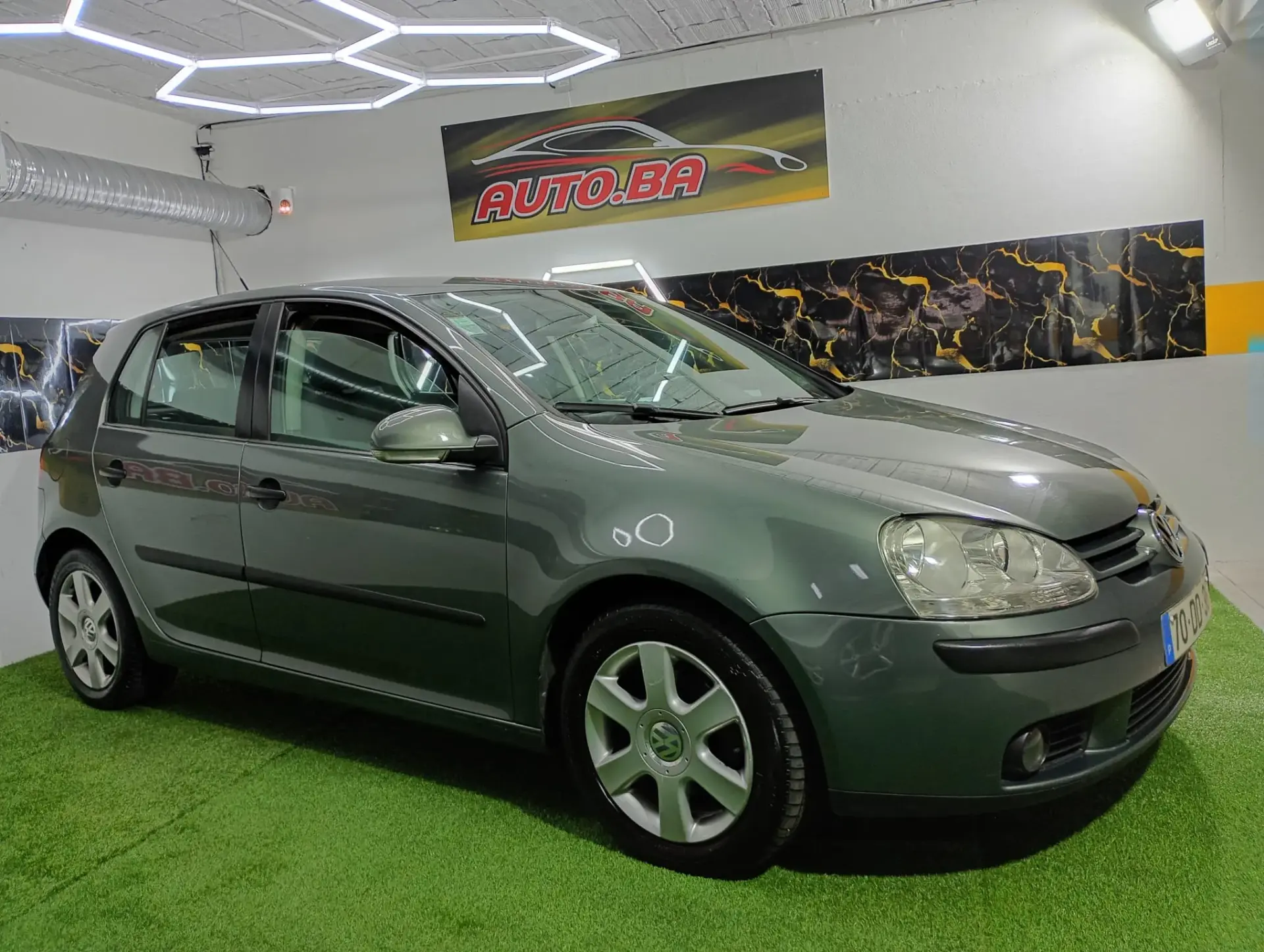 Volkswagen Golf 1.9 TDi 6V Confortline 10