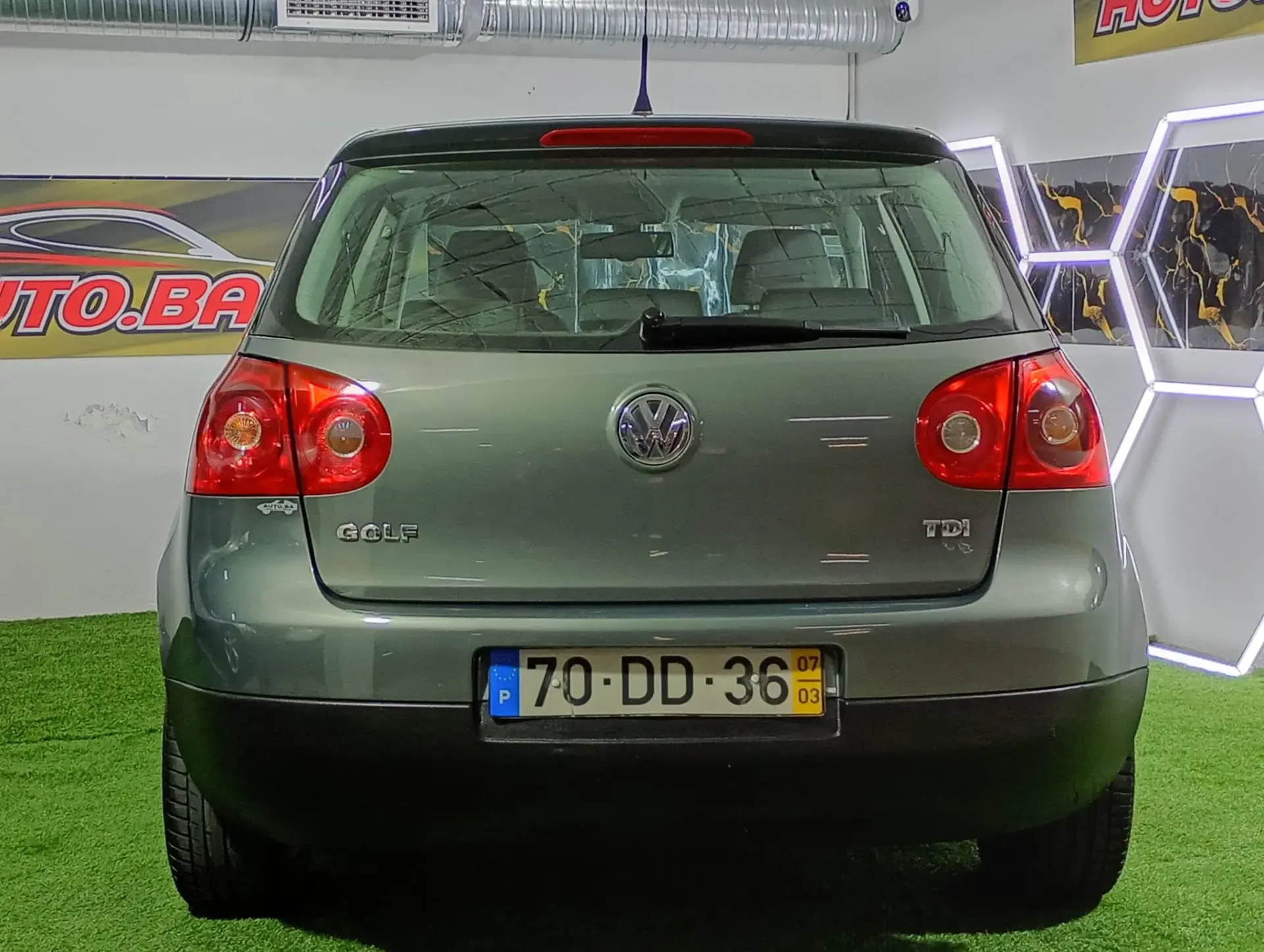 Volkswagen Golf 1.9 TDi 6V Confortline 37