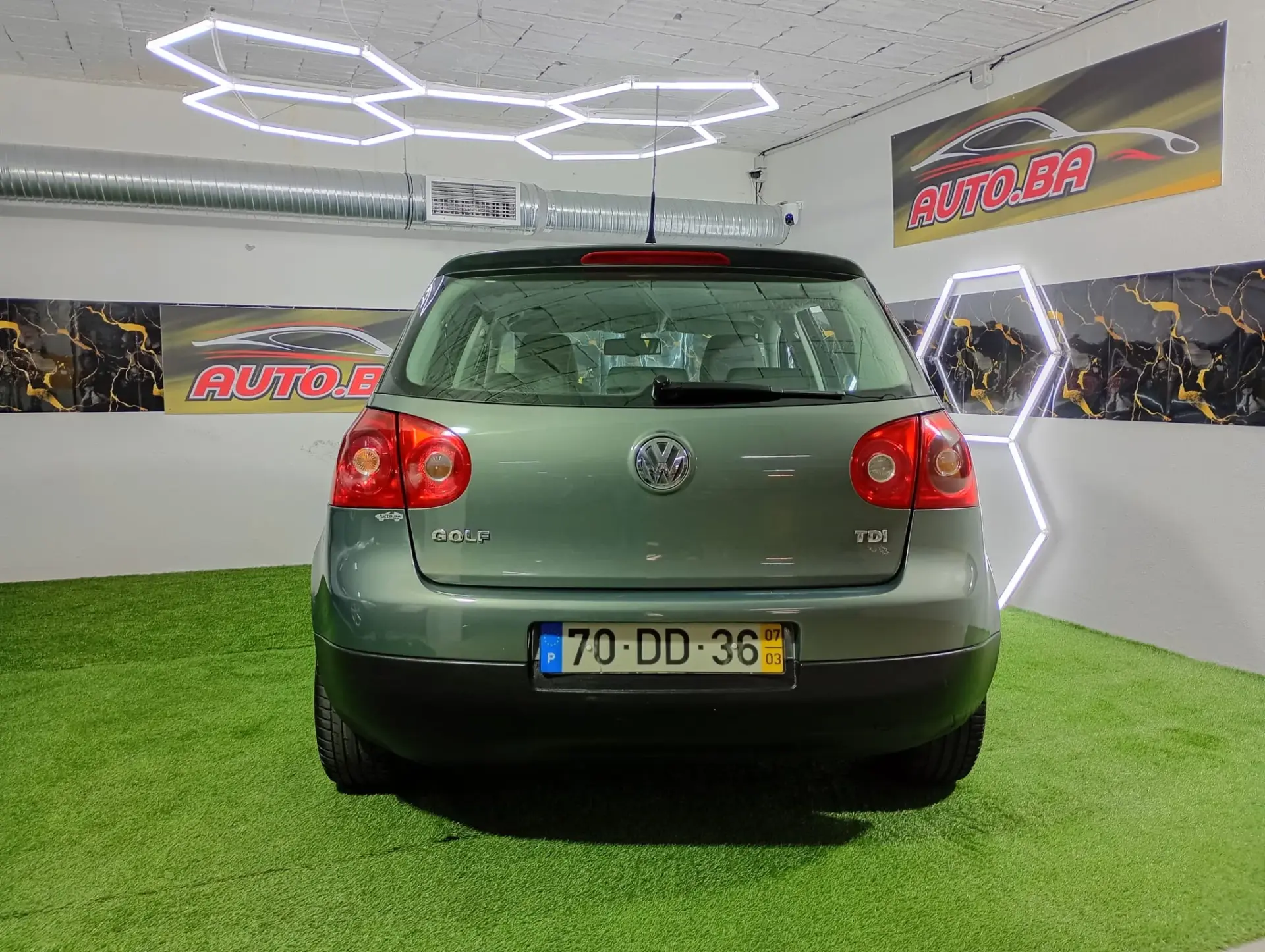 Volkswagen Golf 1.9 TDi 6V Confortline 38