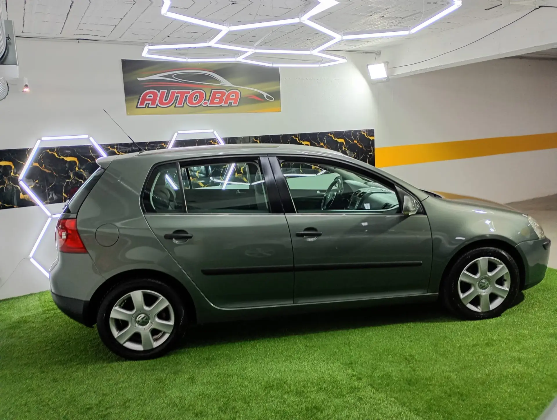 Volkswagen Golf 1.9 TDi 6V Confortline 42