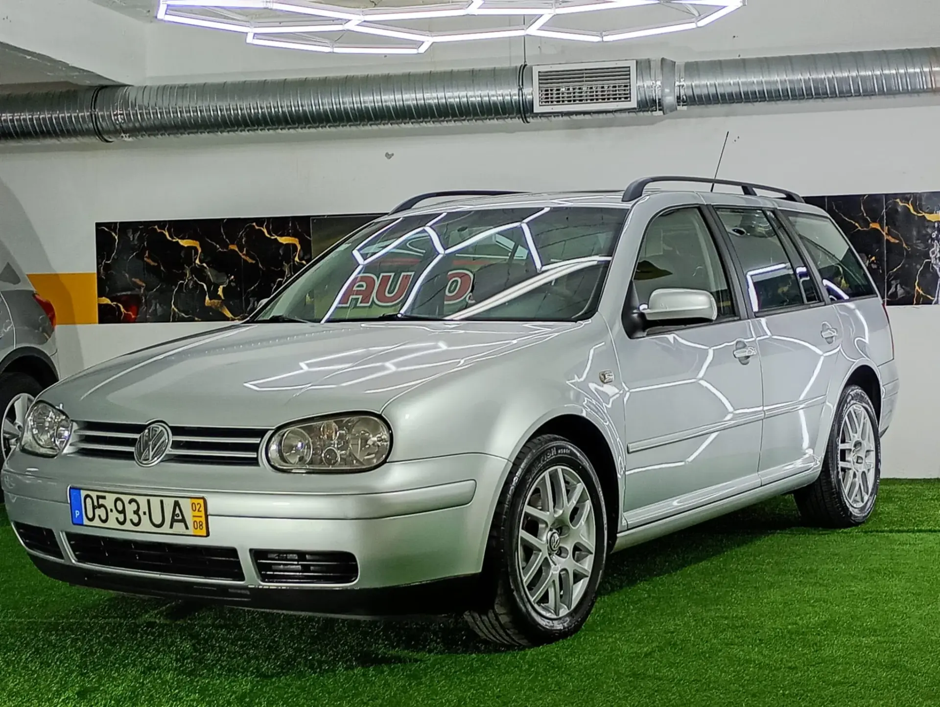Volkswagen Golf Variant 1.9 TDi Highline 1