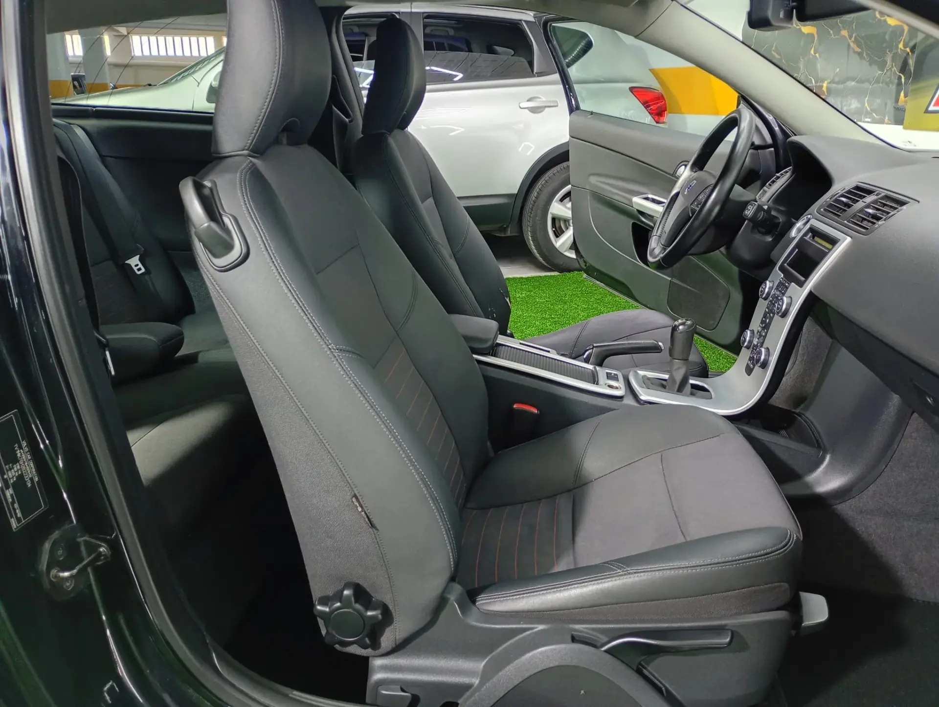 Volvo C30 1.6 D Drive Momentum 23