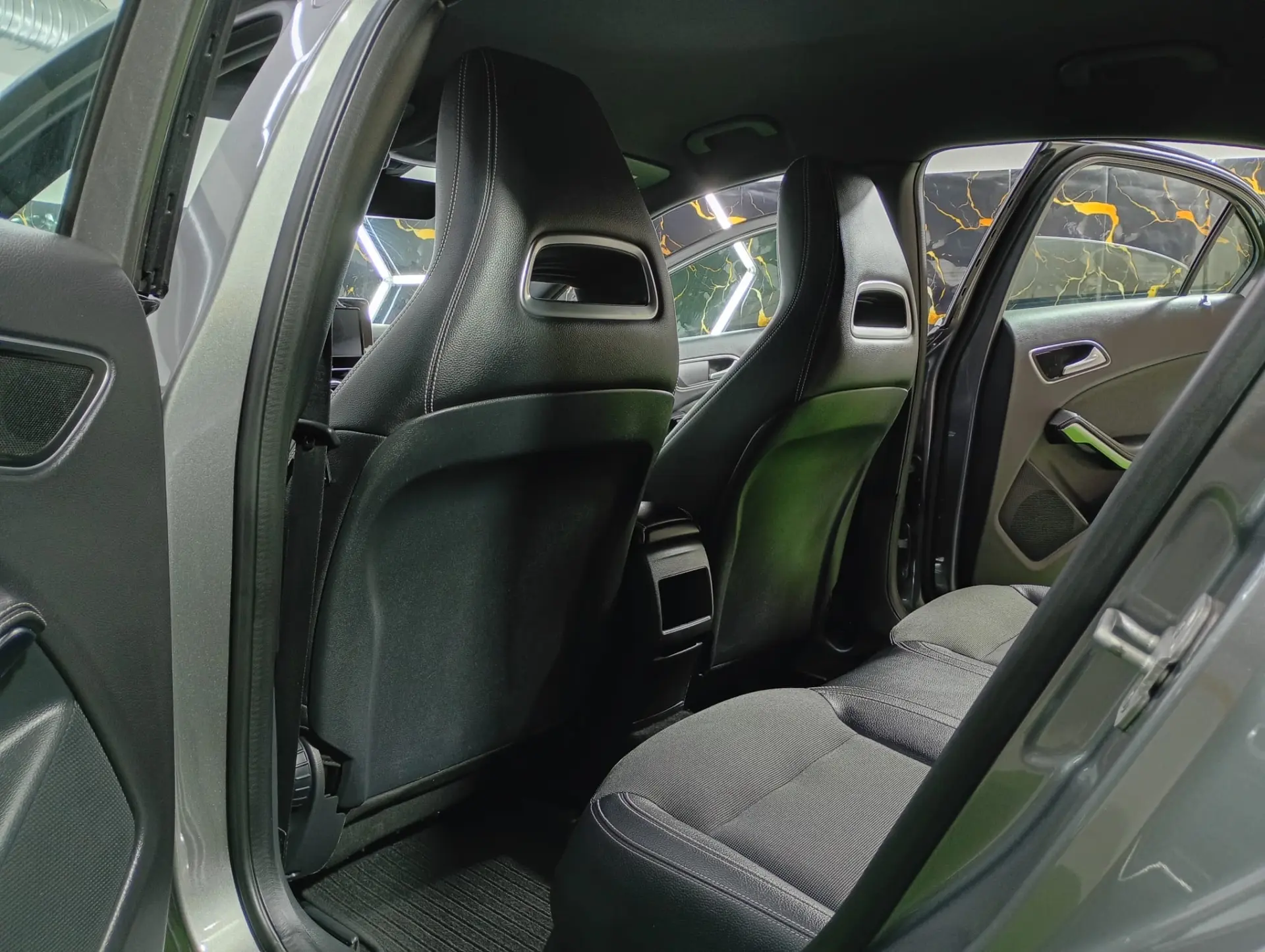 Mercedes-Benz A 180 CDI BE Style Aut. 38