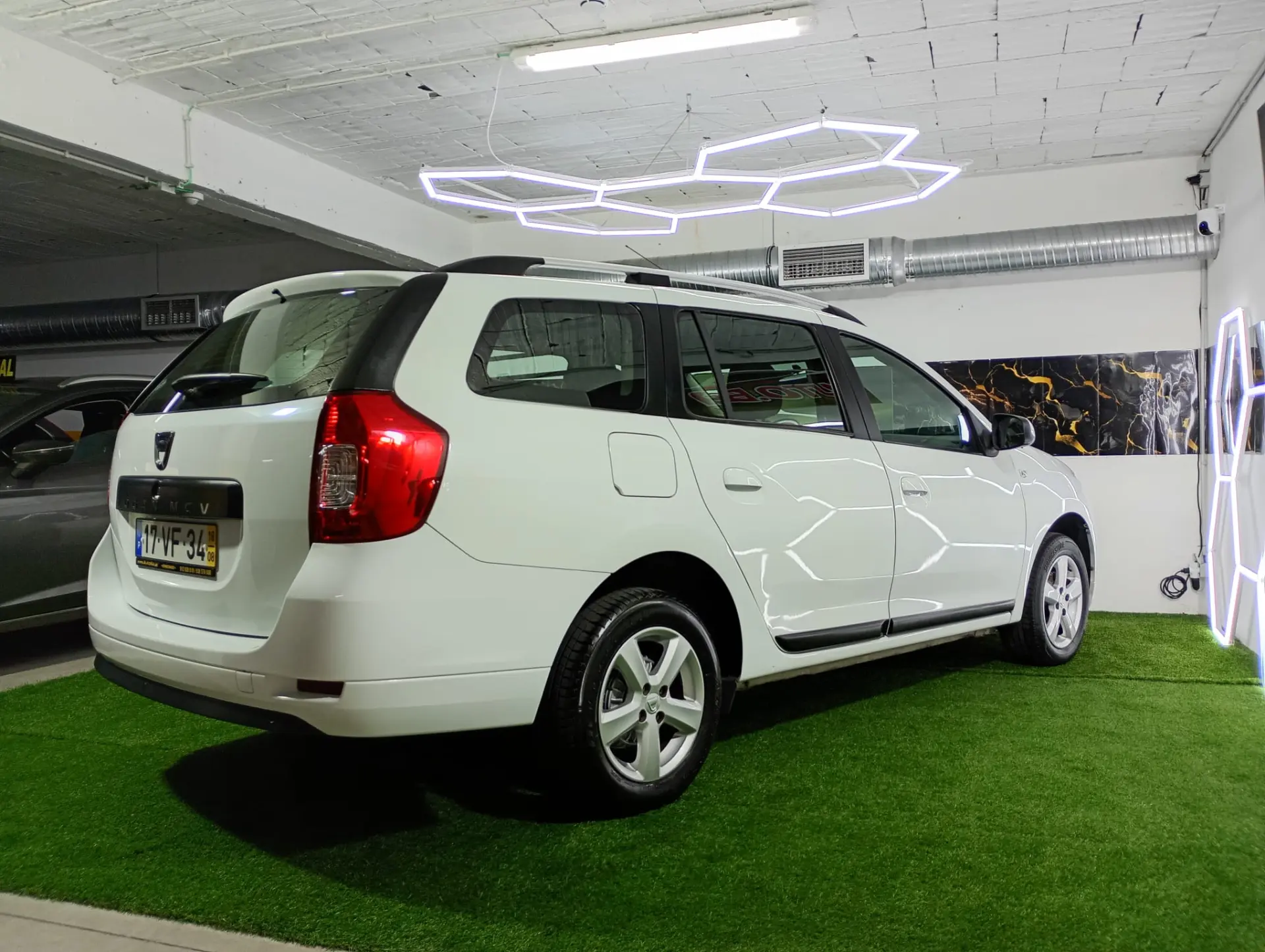 Dacia Logan MCV 0.9 TCe Comfort Bi-Fuel 36