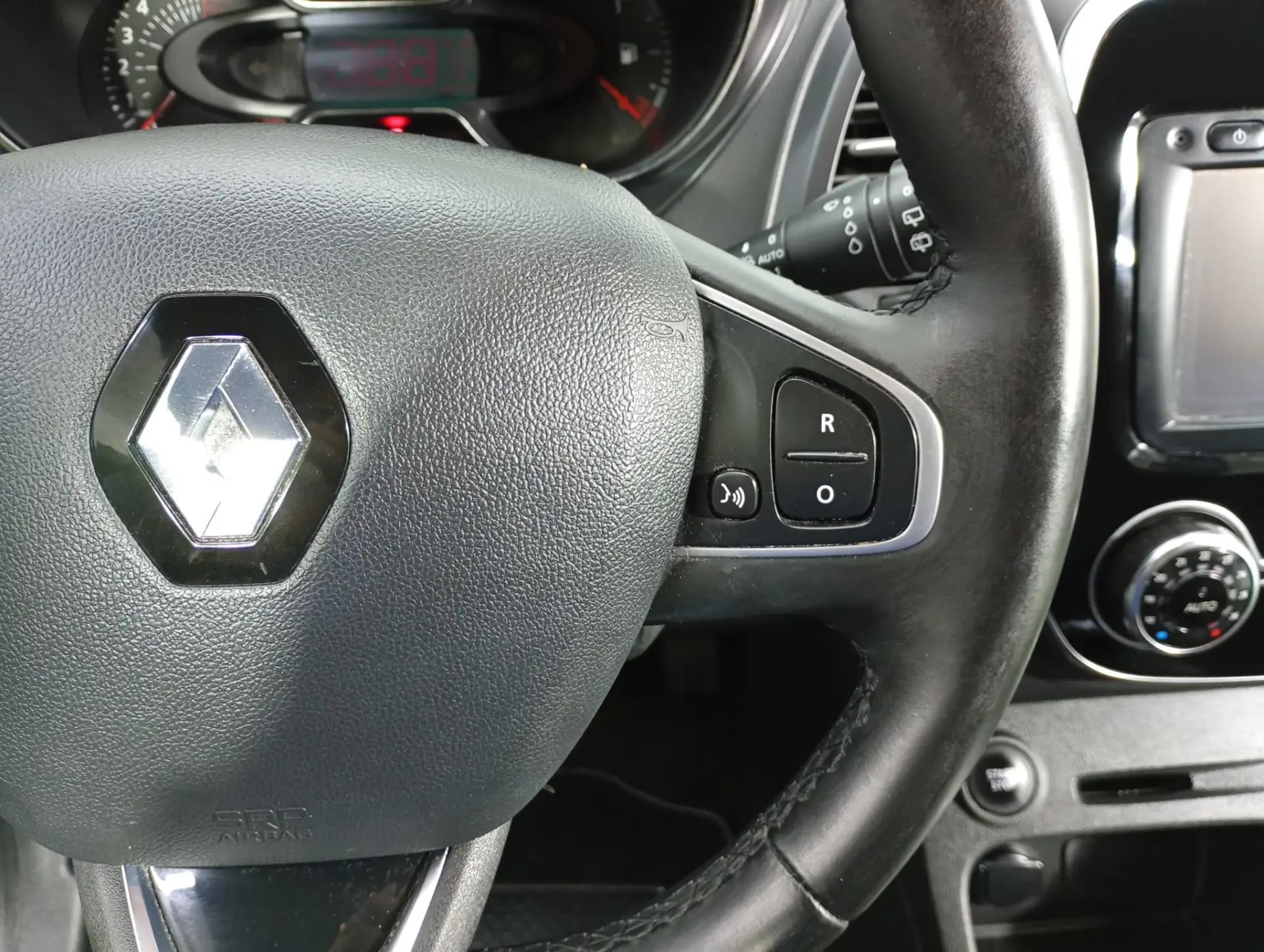 Renault Captur 0.9 TCE Exclusive 23