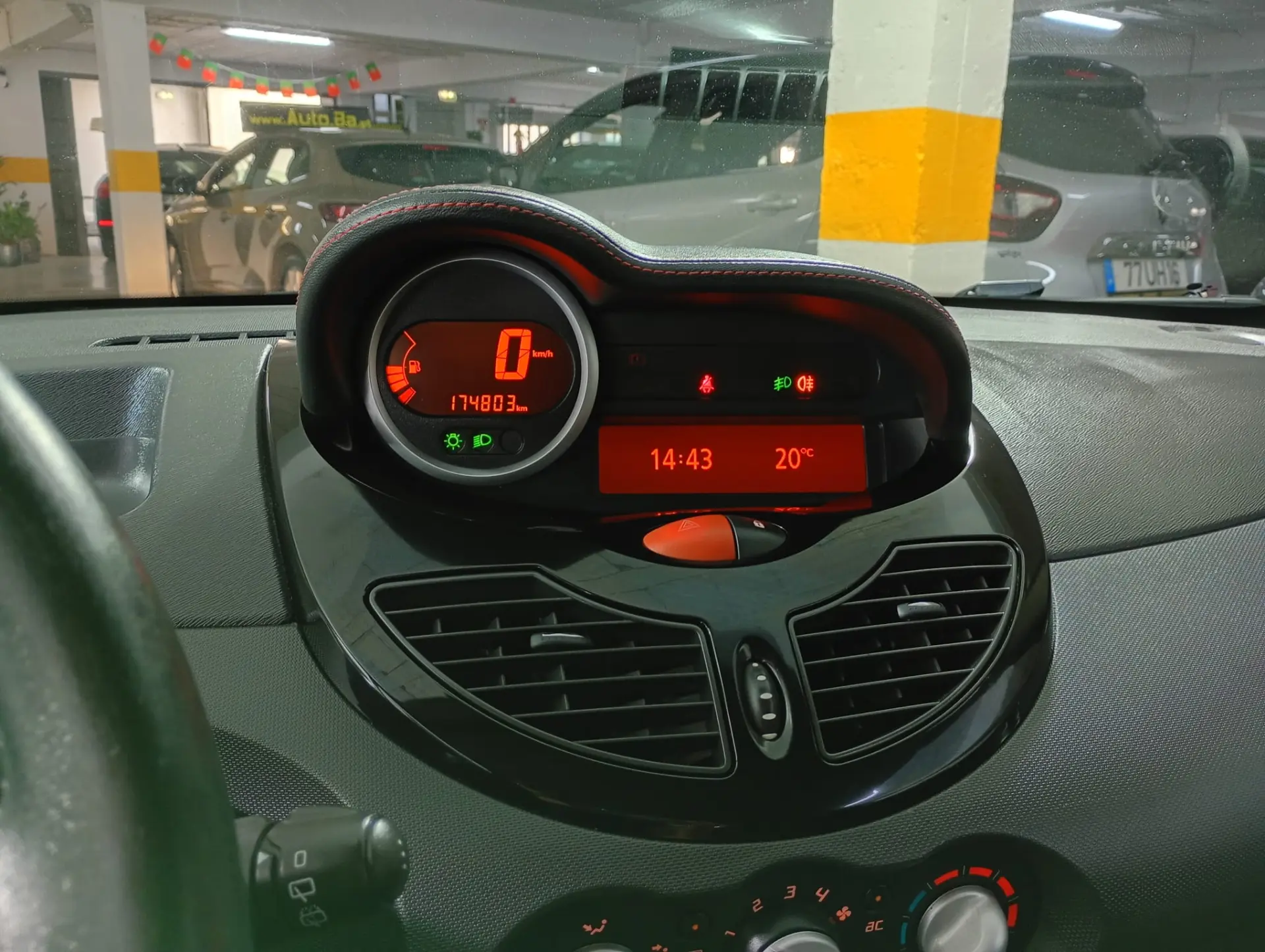 Renault Twingo 18