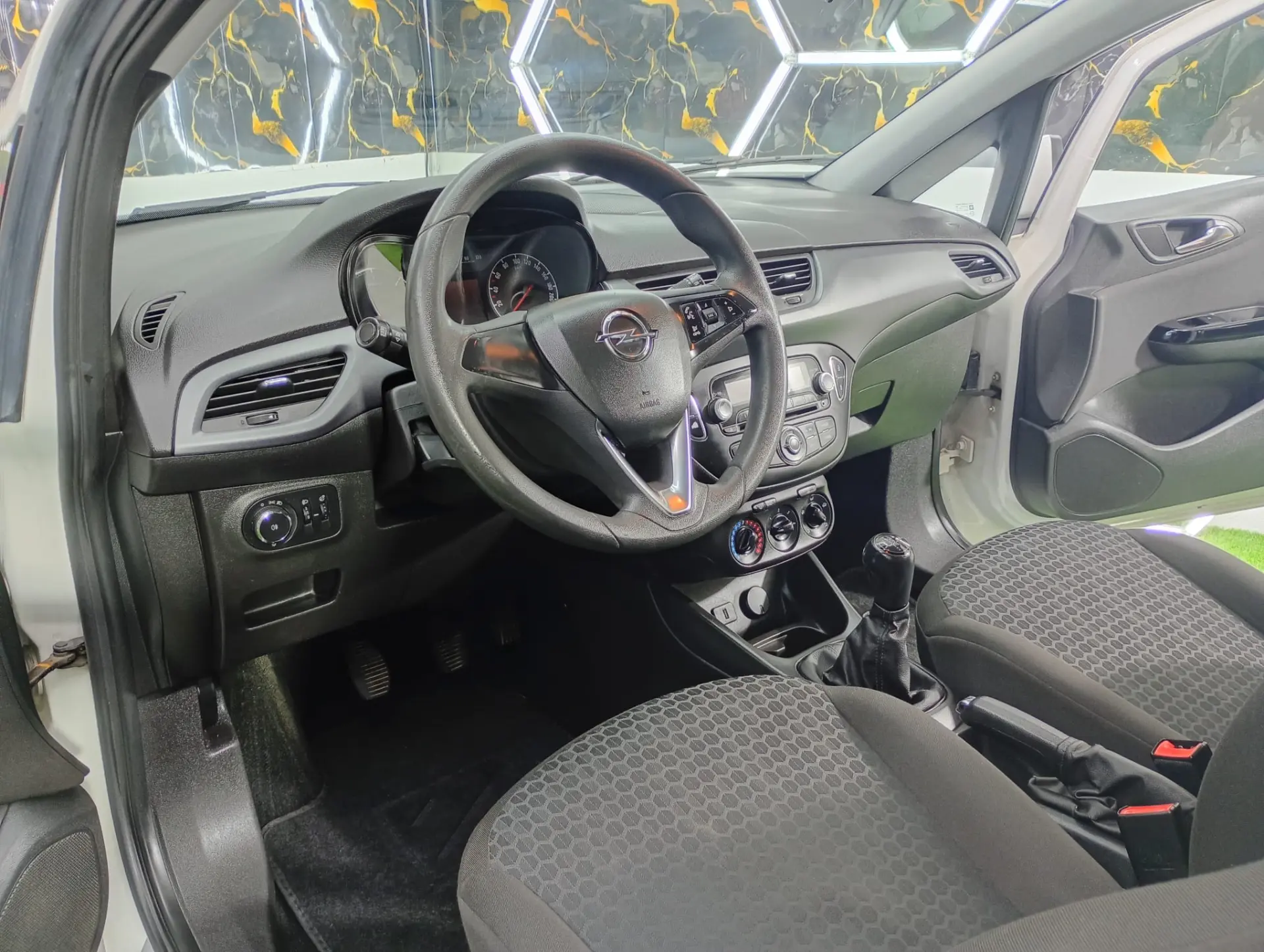 Opel Corsa Super estimada 16