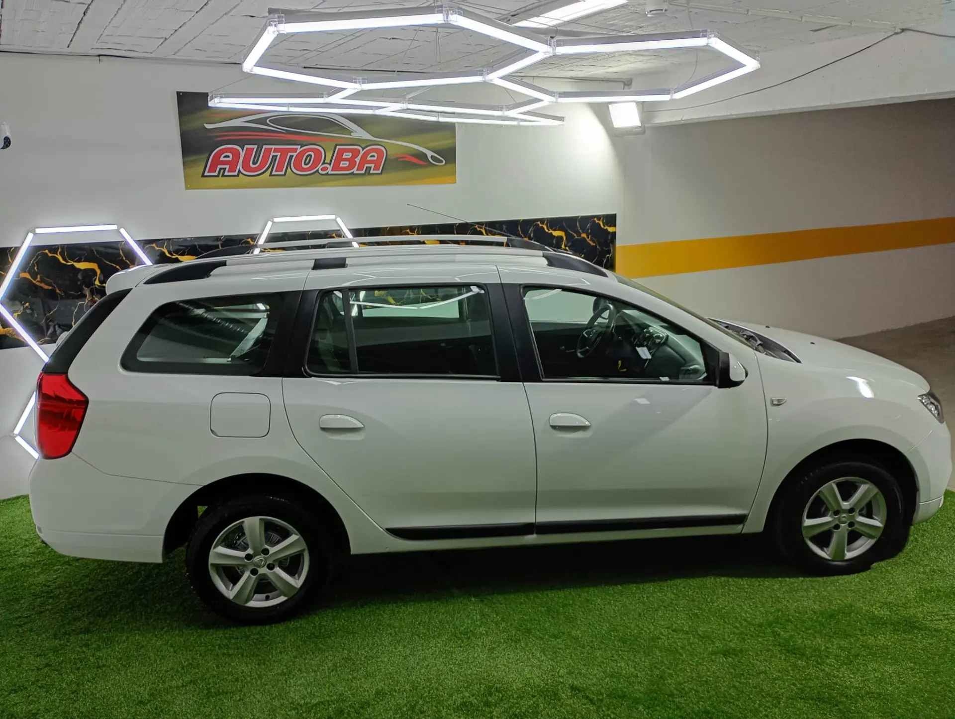 Dacia Logan MCV 0.9 TCe Comfort Bi-Fuel 42