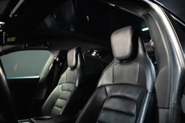Porsche Taycan Bateria Performance Plus 16