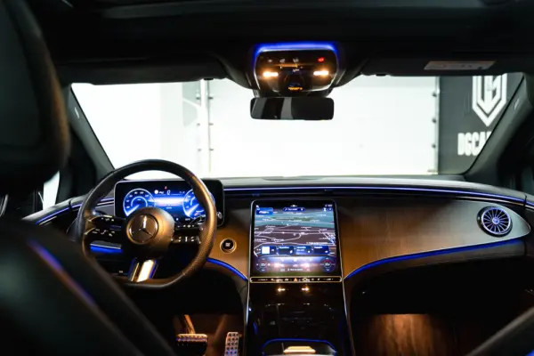 Mercedes-Benz EQE SUV 350+ 13