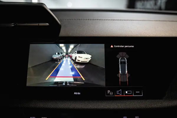 Audi A3 Sportback e-hybrid 150 kW S tronic S line 12