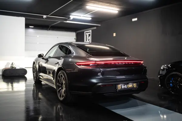 Porsche Taycan Bateria Performance Plus 22